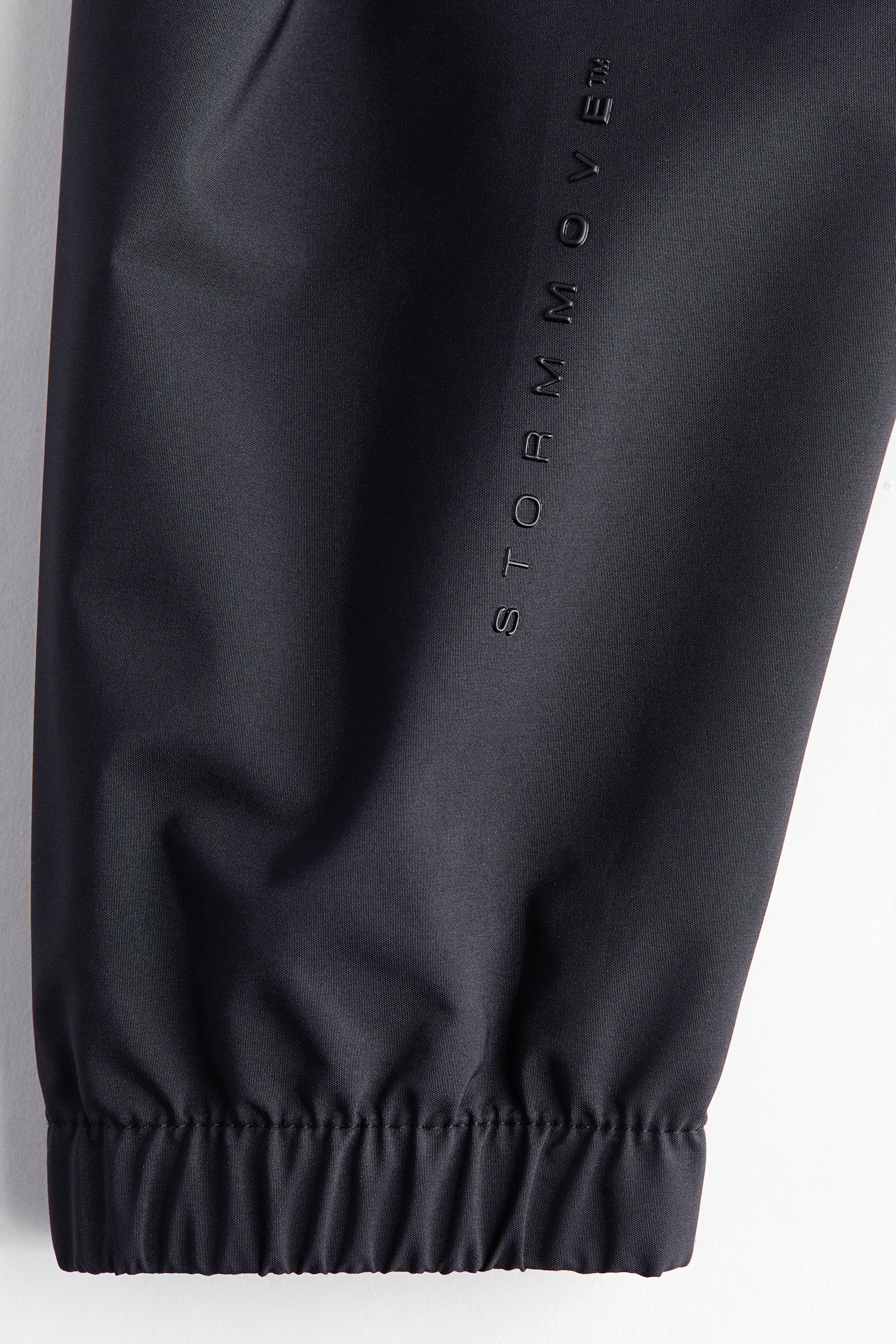 Packable Rain Jacket with StormMove™