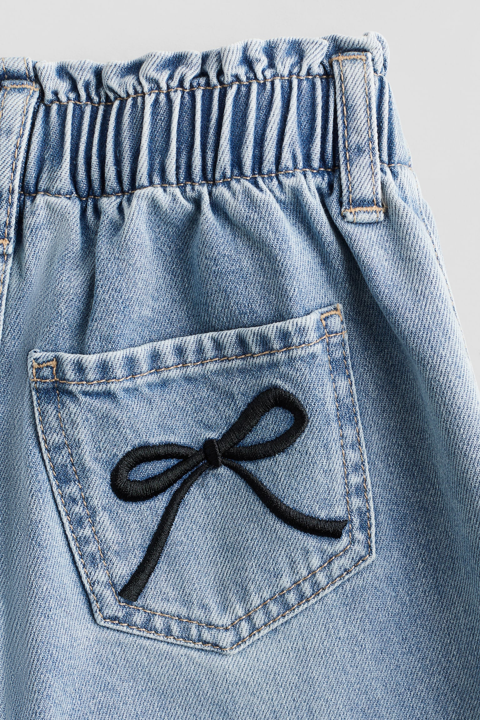 Motif-detail Wide Leg Jeans - Denim blue/Minnie Mouse/Light denim blue/Hello Kitty - 2