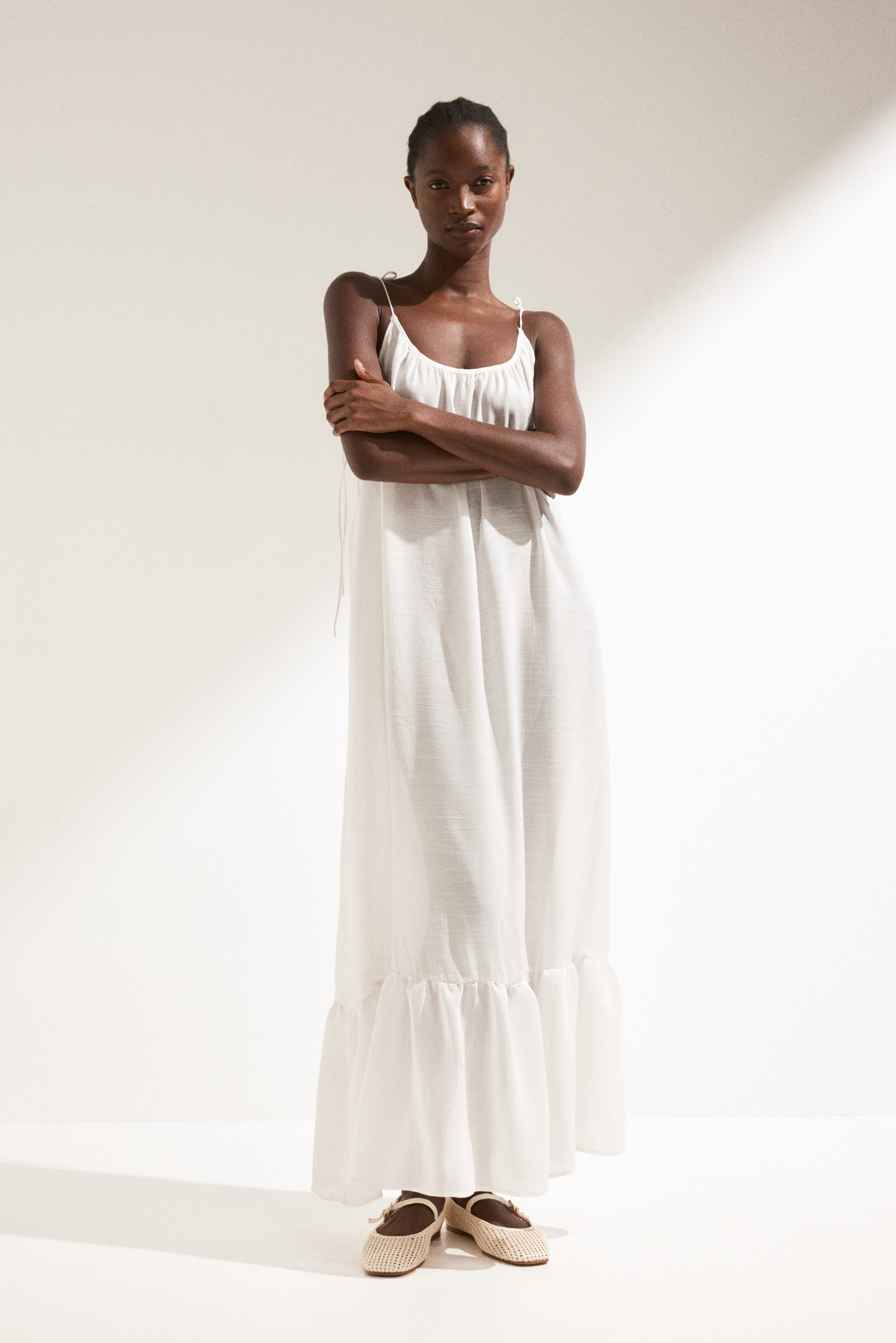 Abito Giallo Con Spalline Annodate - Foto 6