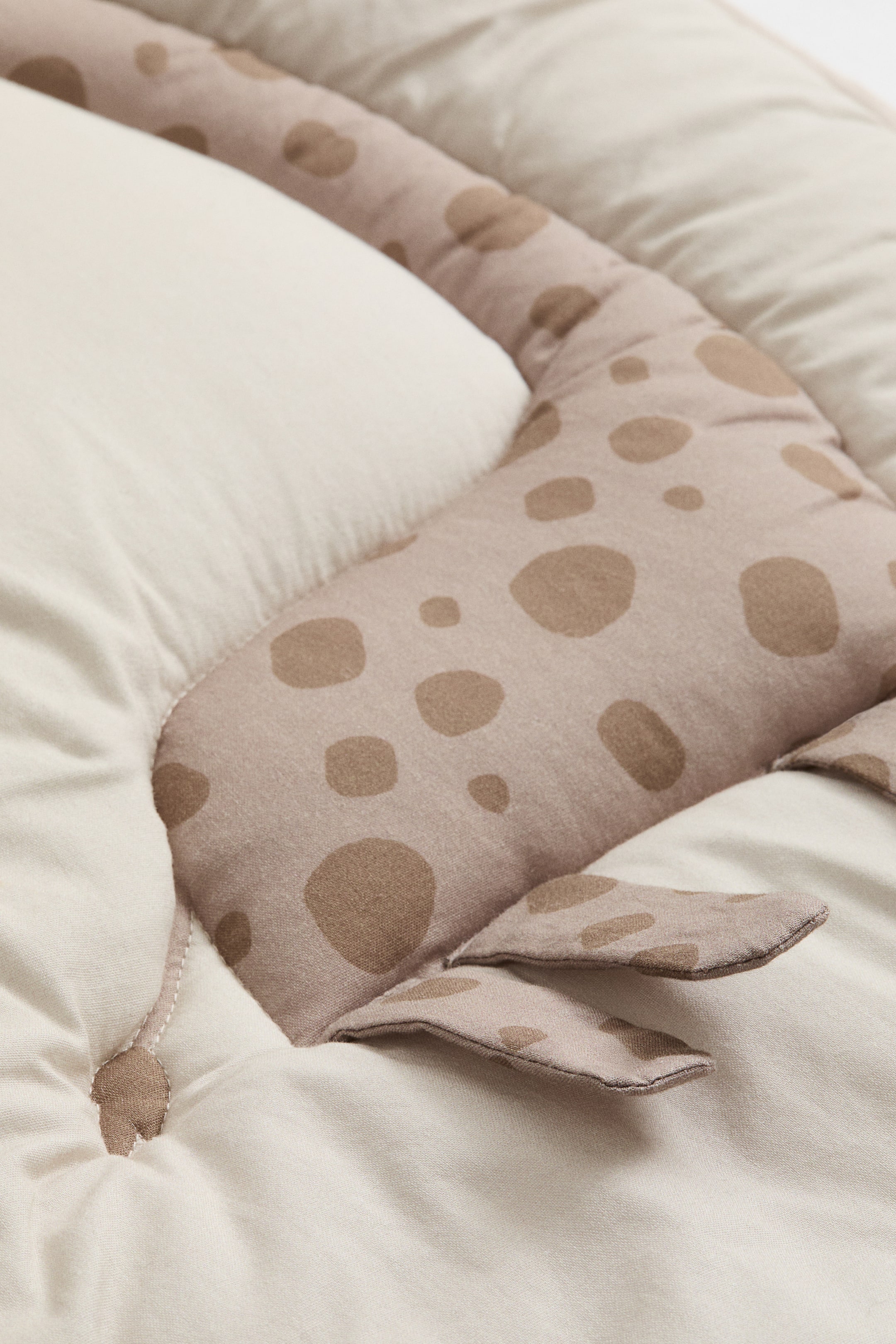 View larger image: Cotton Baby Mat - Light beige/animals - Home All | H&M CA 5