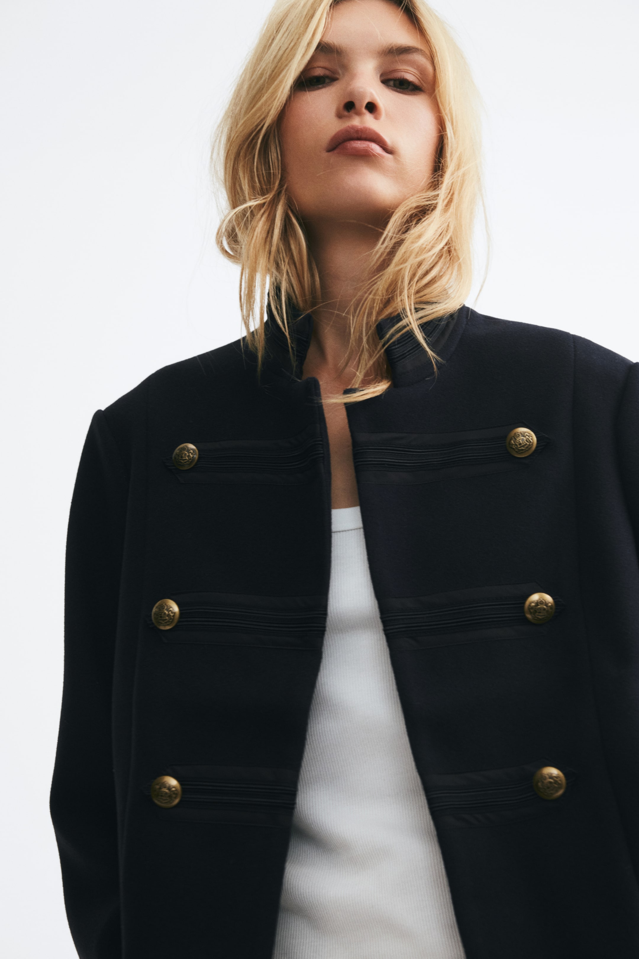 Женские куртки H&M Button-Detail Jacket — фото 3