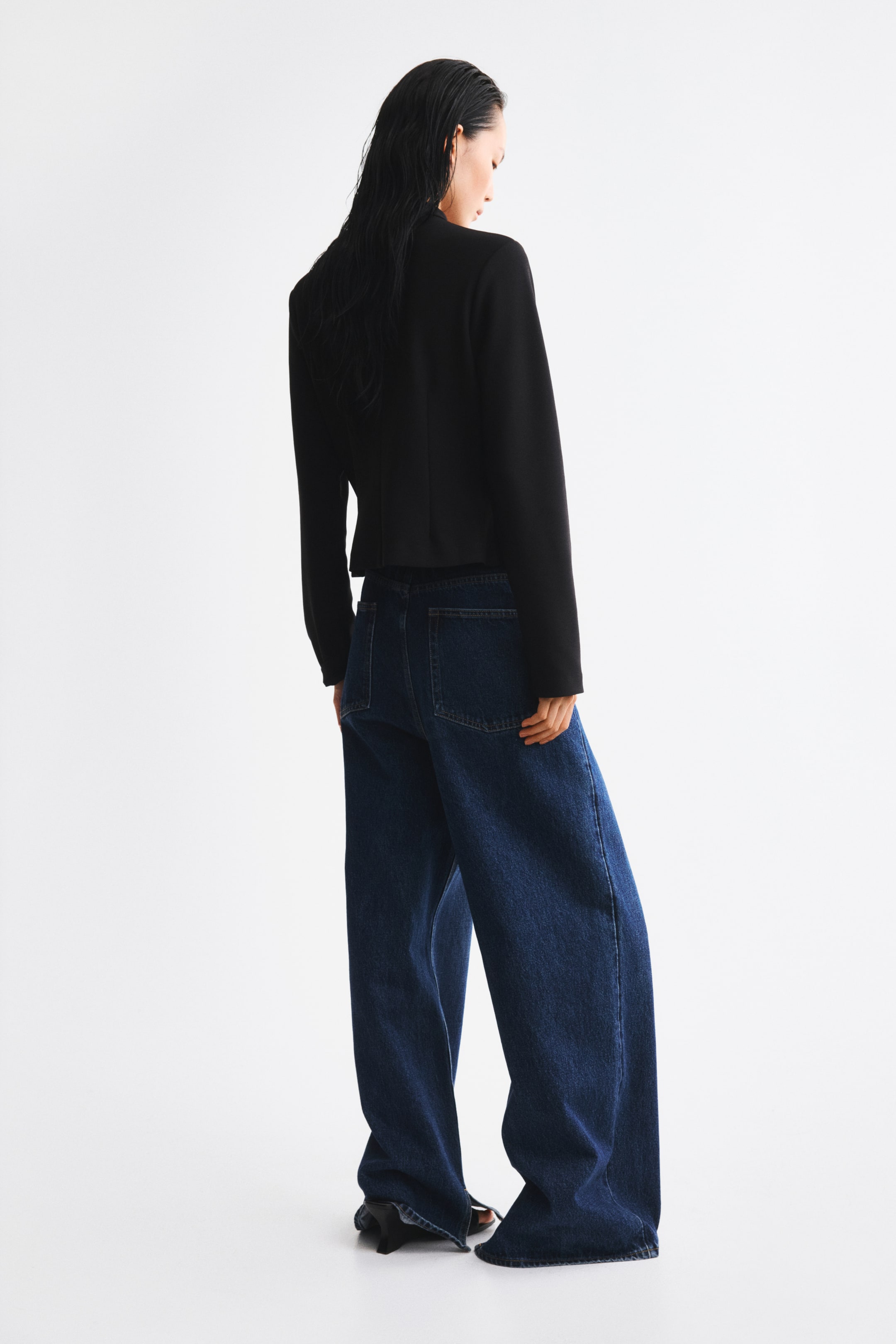 Женские куртки H&M Crêpe Jersey Jacket — фото 5