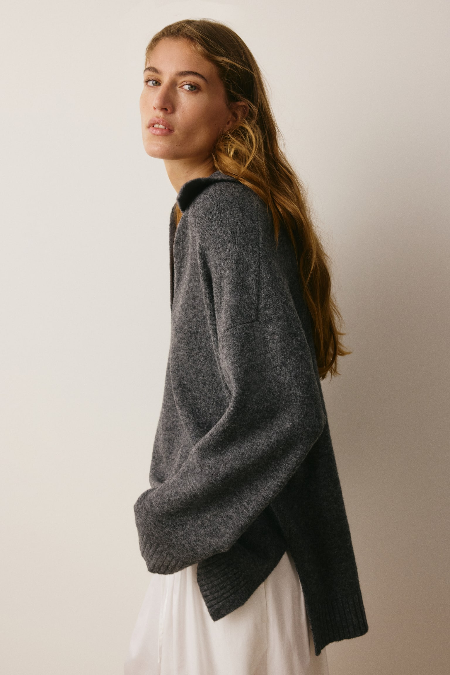 Женский свитер H&M Fine-Knit Sweater with Collar, цвет: Тёмный серый меланжевый — фото 5