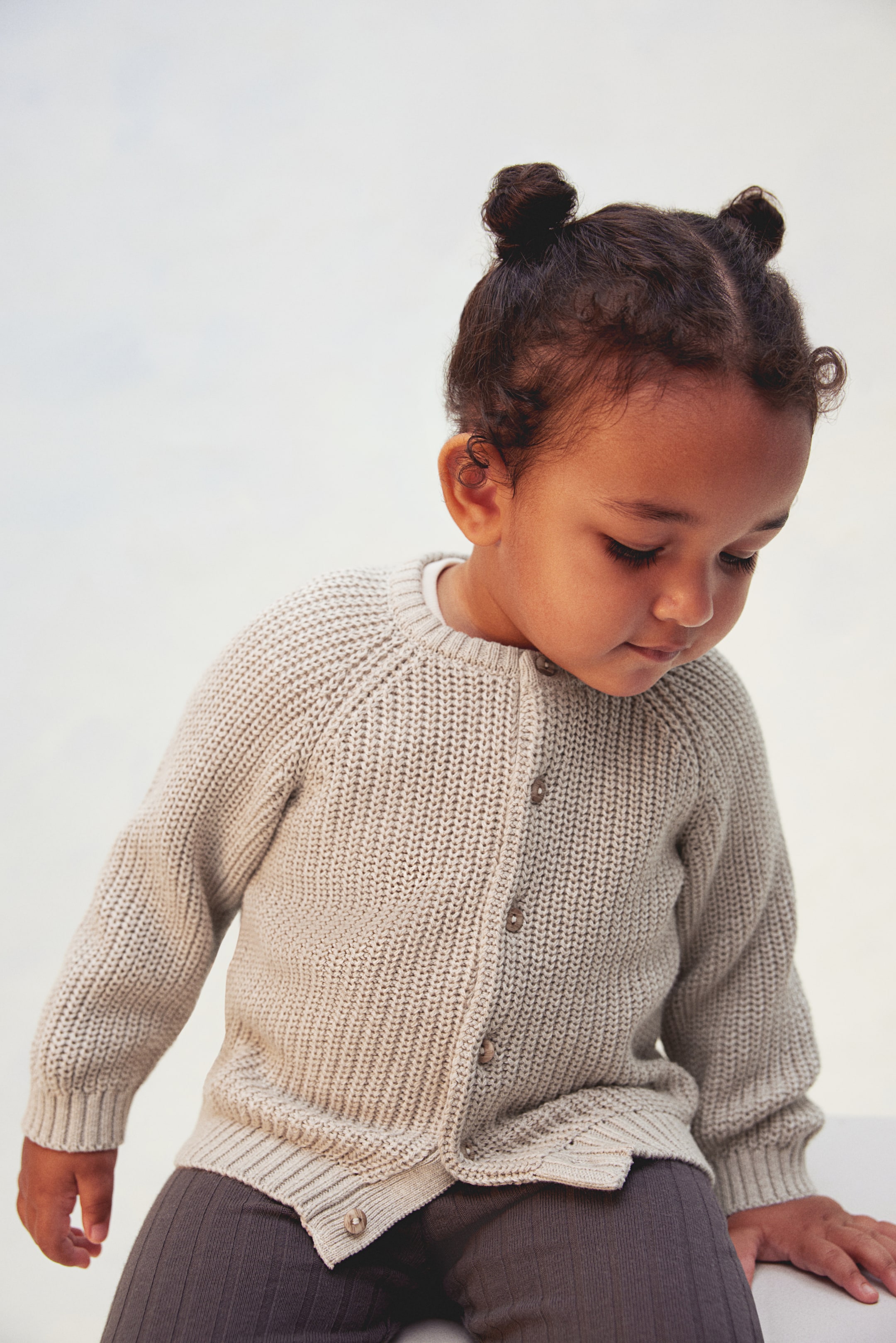 Patent-knit cotton cardigan - Beige - Kids | H&M GB 2