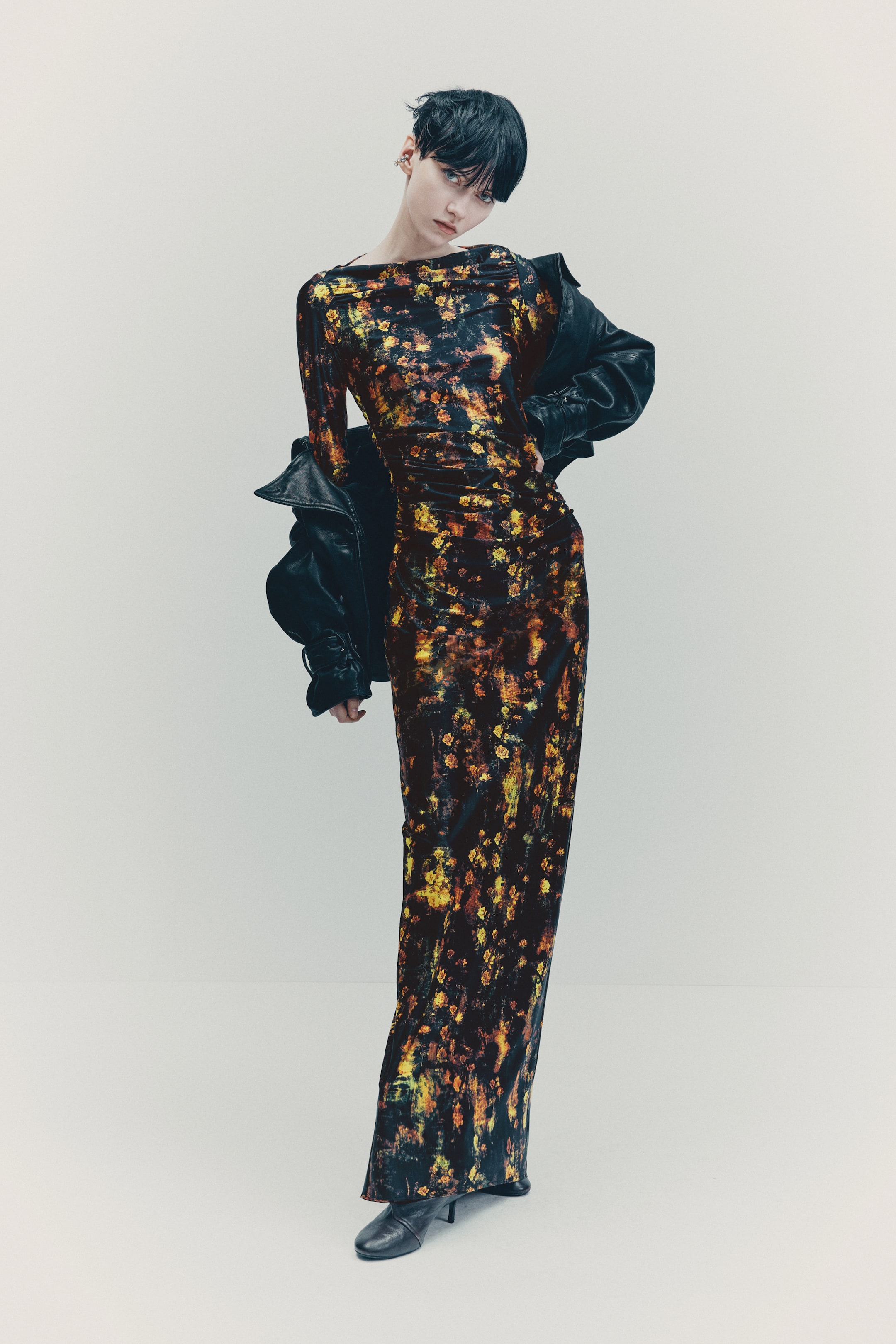 View larger image: Printed dress - Black/Floral - Ladies | H&M IN 3