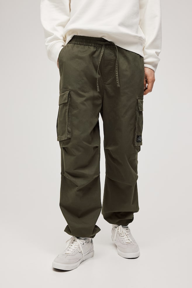 Pantalon jogger Relaxed Fit en coton - Vert kaki/Noir/Beige/Crème/dc - 4