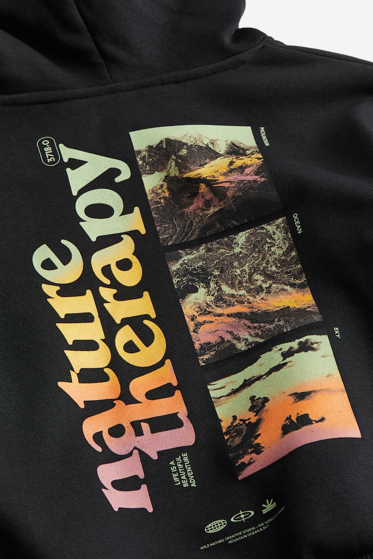 Sudadera con capucha y estampado