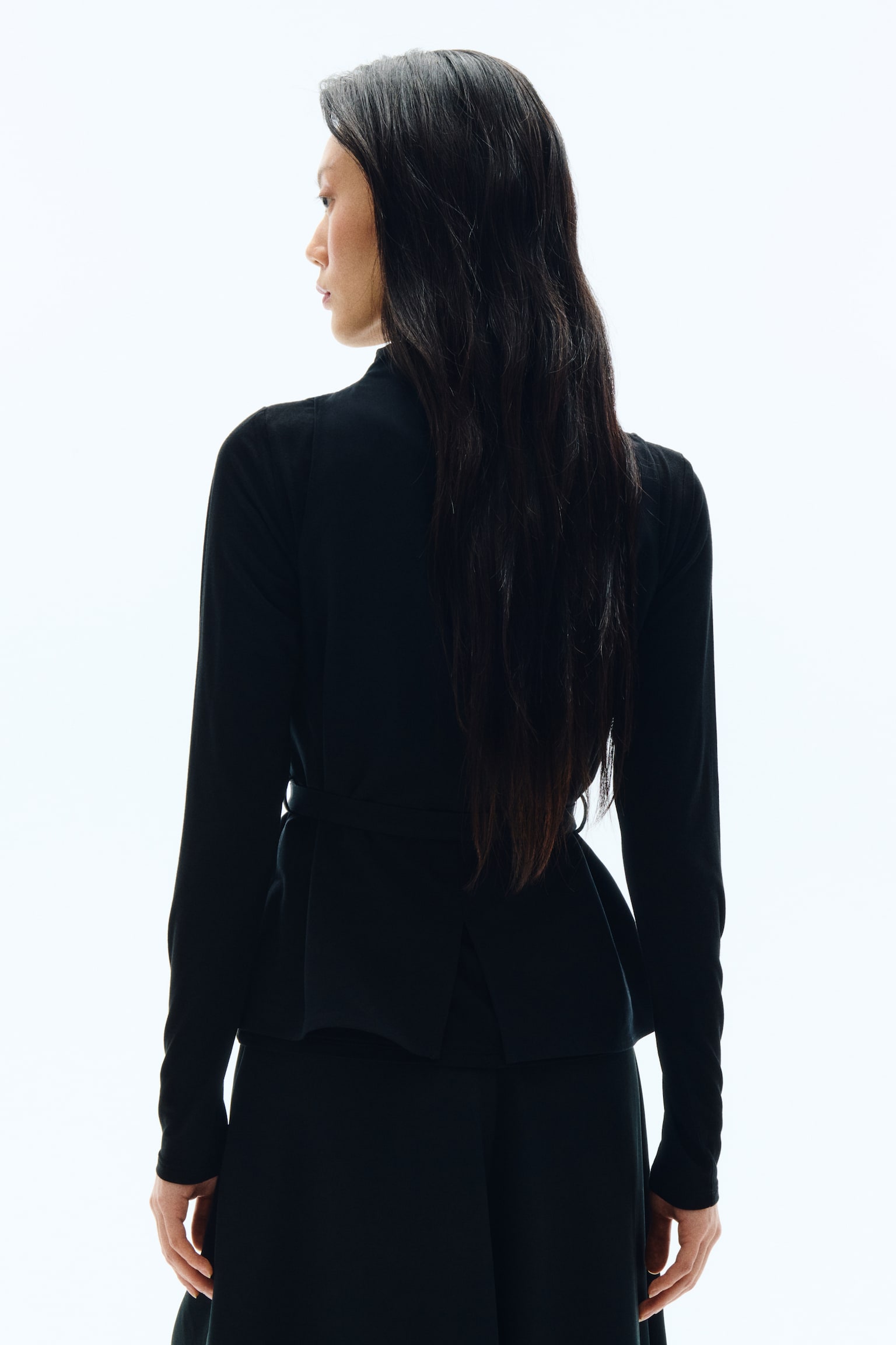 벨티드 슬리브리스 탑 - 블랙 - 5