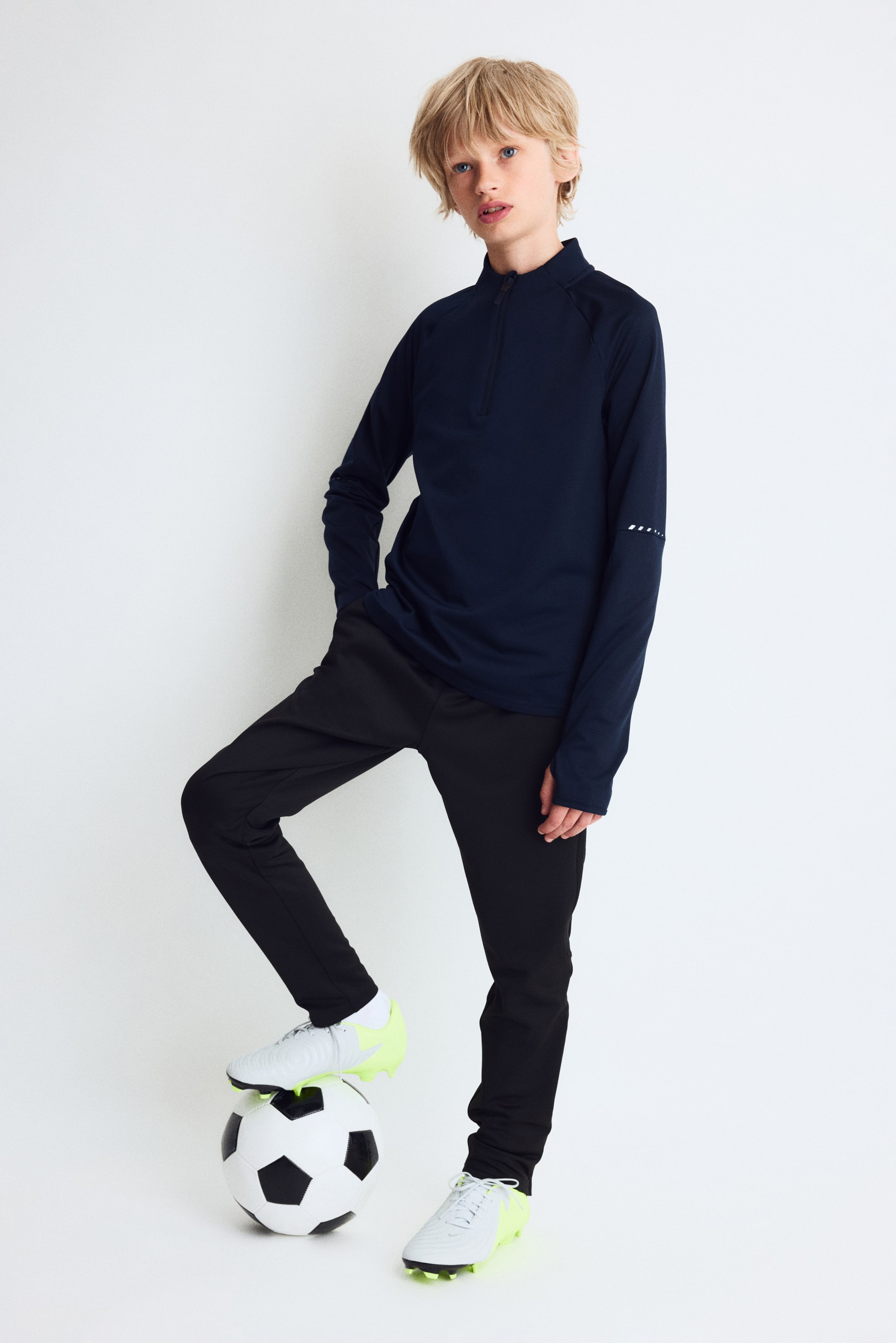 Warm Mid-Layer Soccer Jersey with ThermoMove™