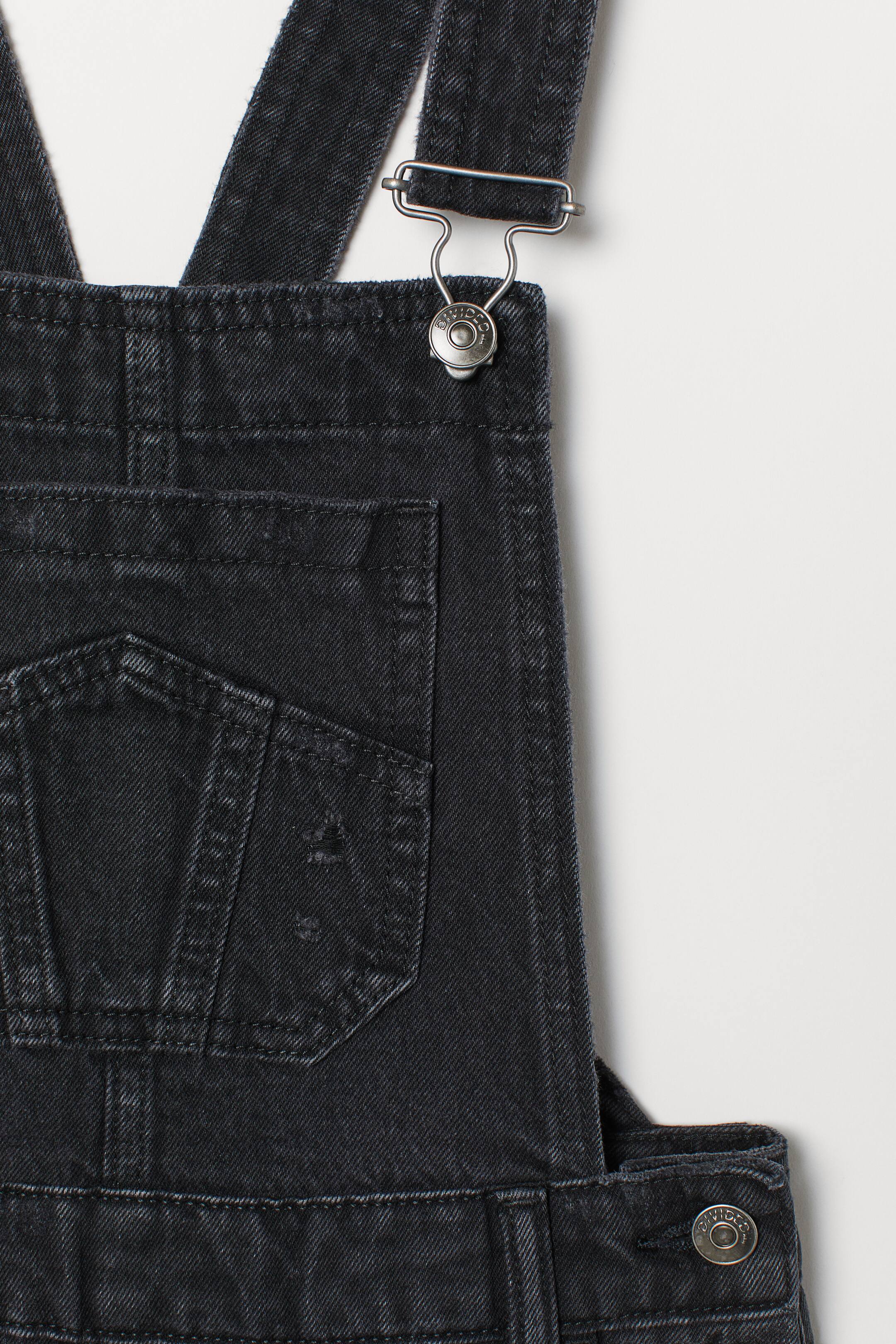 Zobrazit větší obrázek: Džínové šortky s laclem - Černá - ŽENY | H&M CZ 2