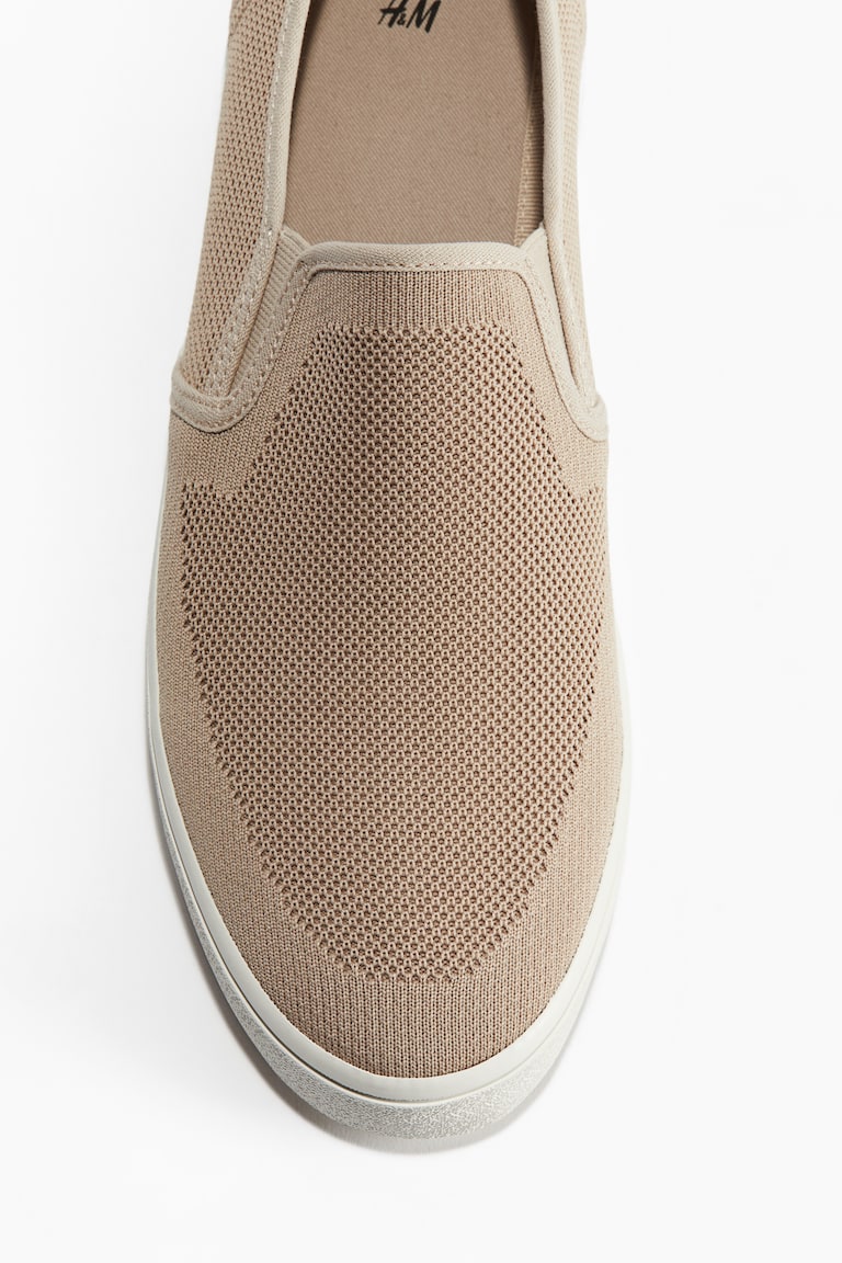 Minimalist — Slip-on mesh trainers