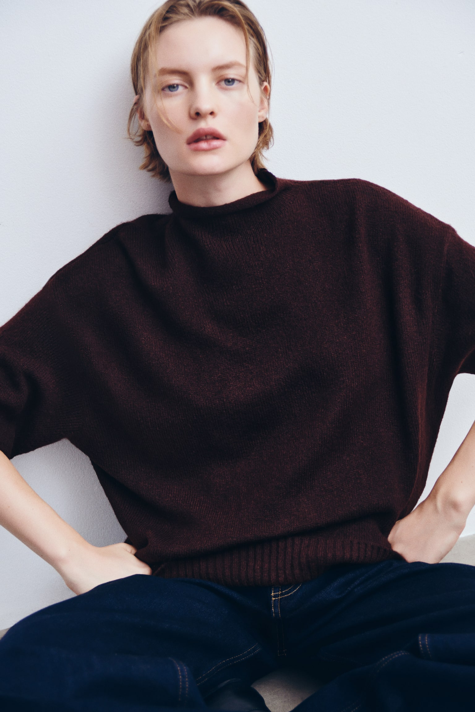Женский свитер H&M Oversized Mock-Turtleneck, цвет: Тёмный коричневый — фото 2