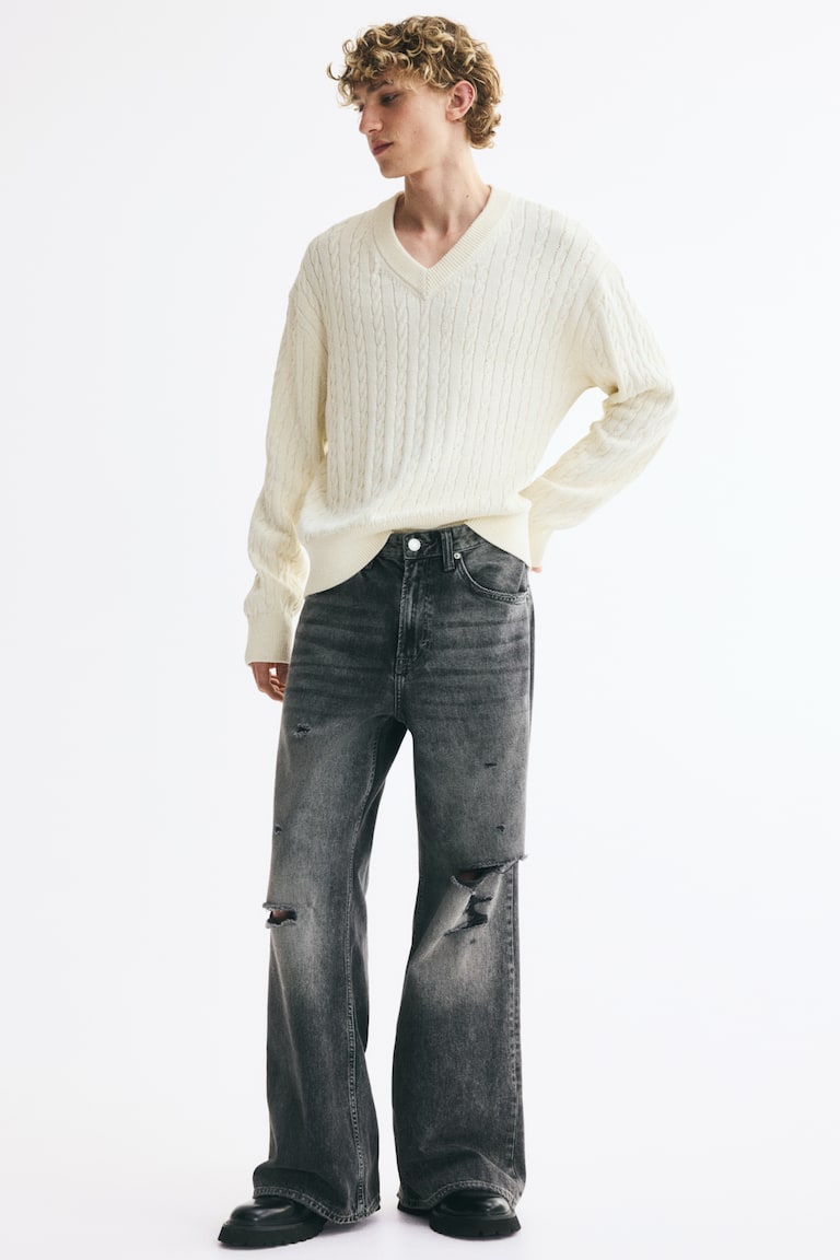 Loose Bootcut Jeans