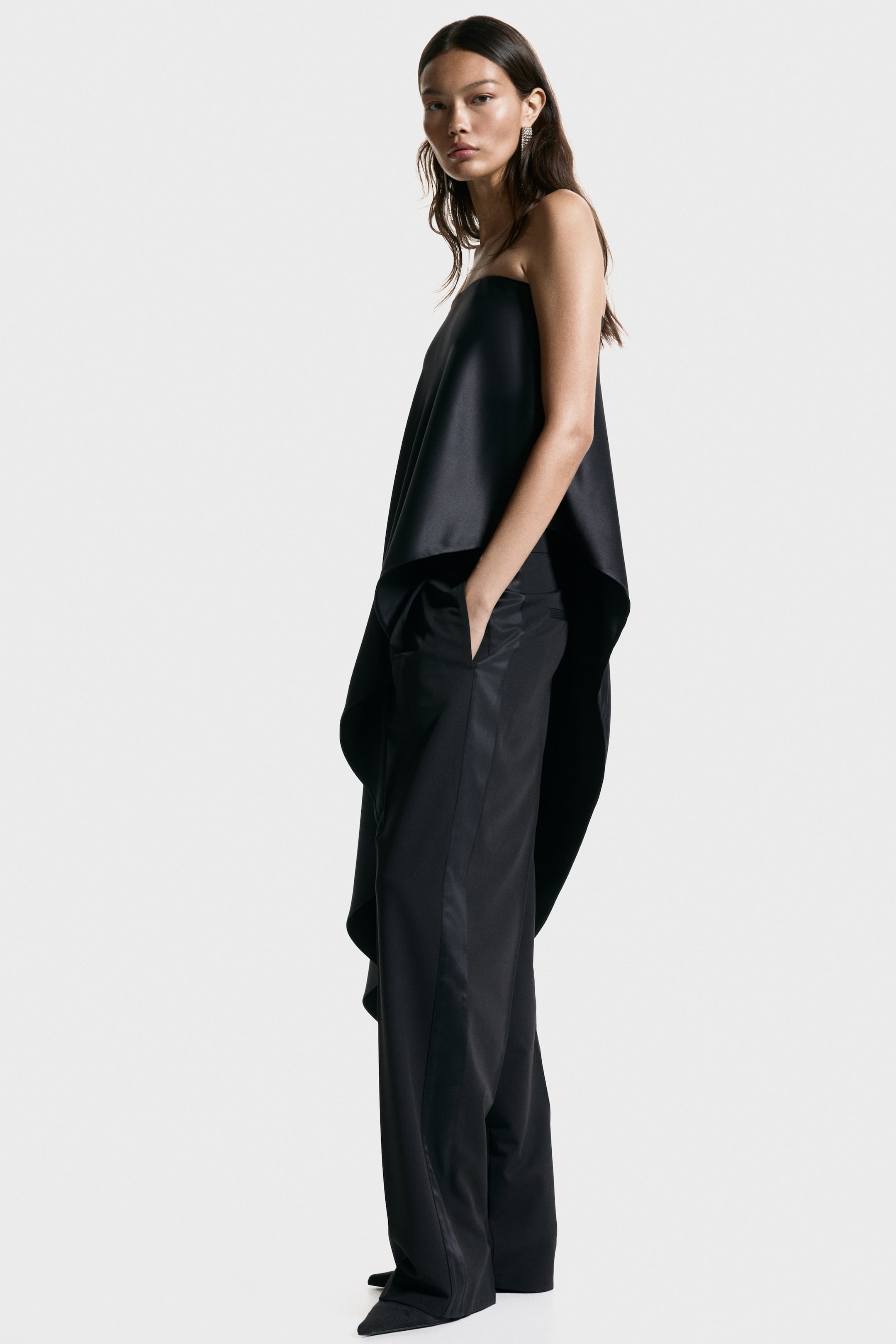 Grotere afbeelding bekijken: Satin bandeau top - Zwart - DAMES | H&M BE 4