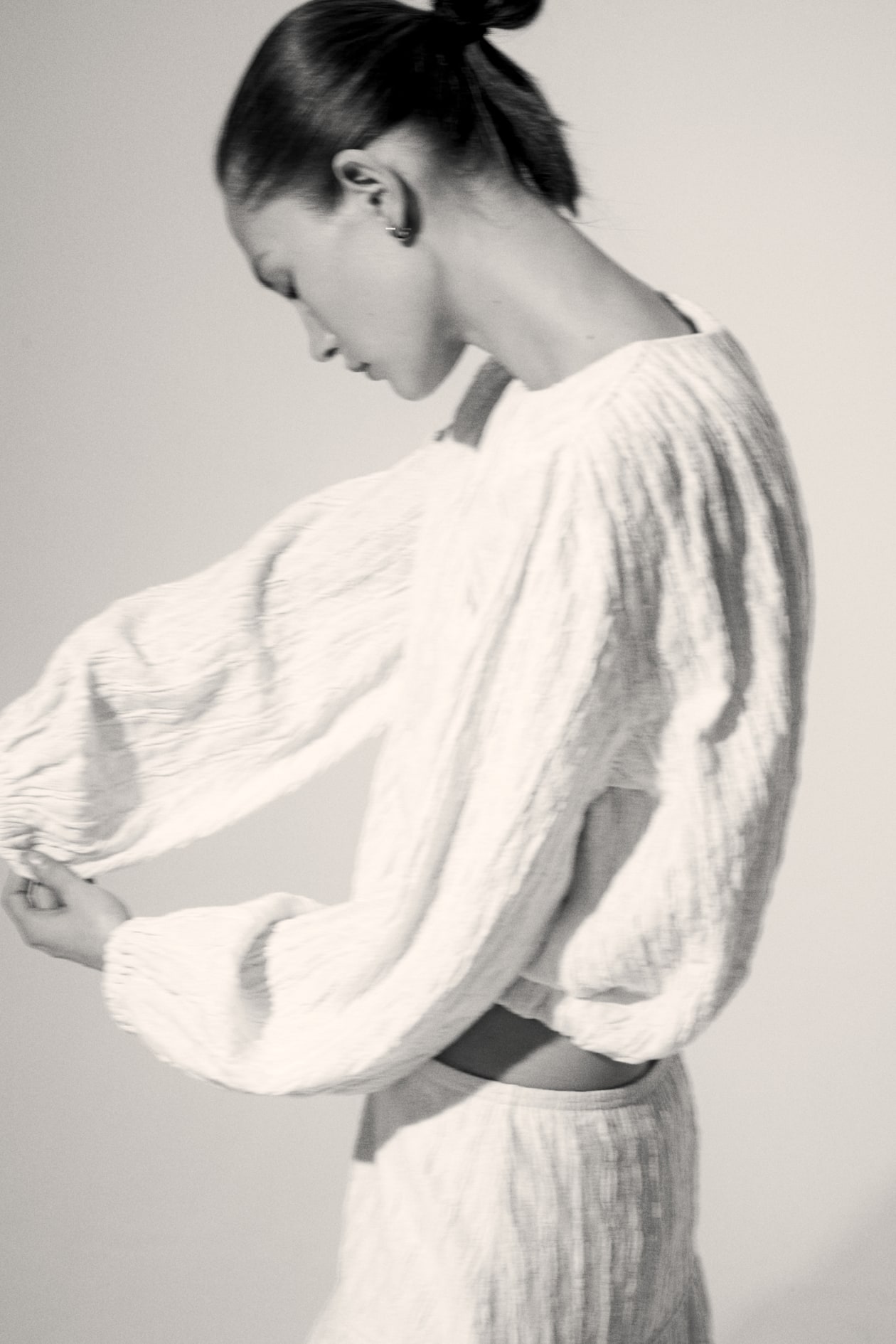 Balloon-Sleeved Top - image 3