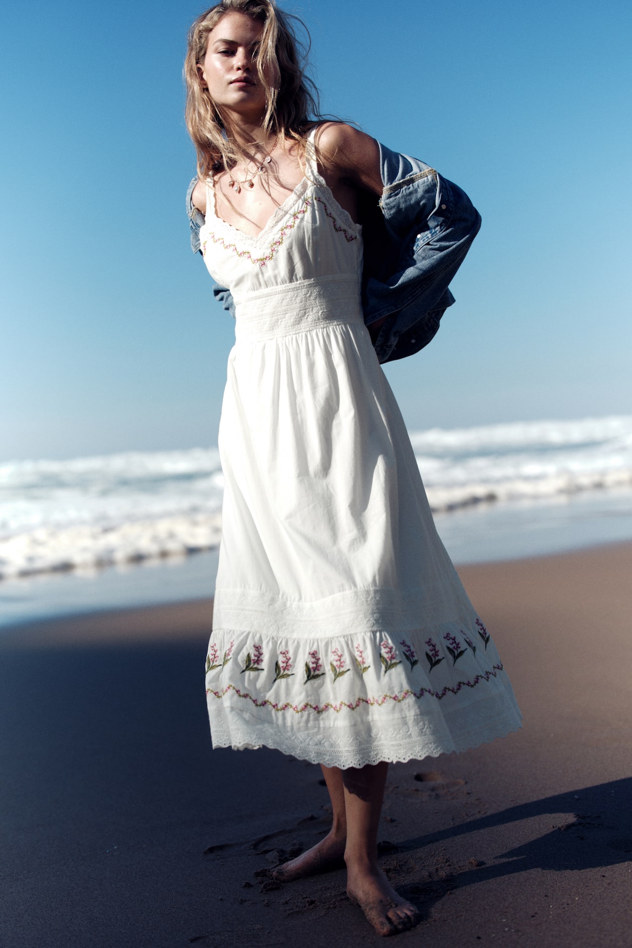 Vestido de algodón con bordado Crema/Floreado Ladies H&M MX