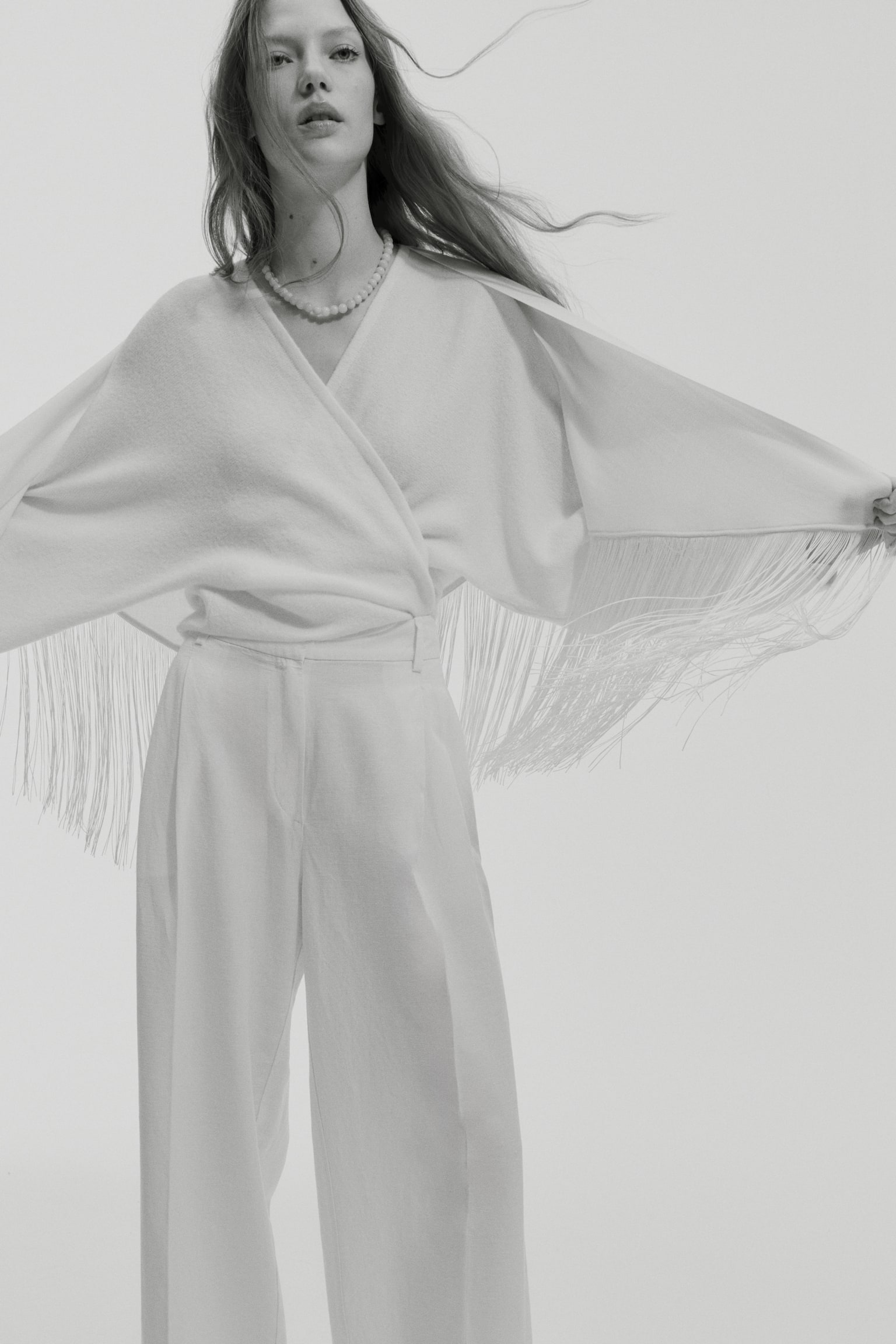 Fringe-trimmed scarf - Cream/Black - 4