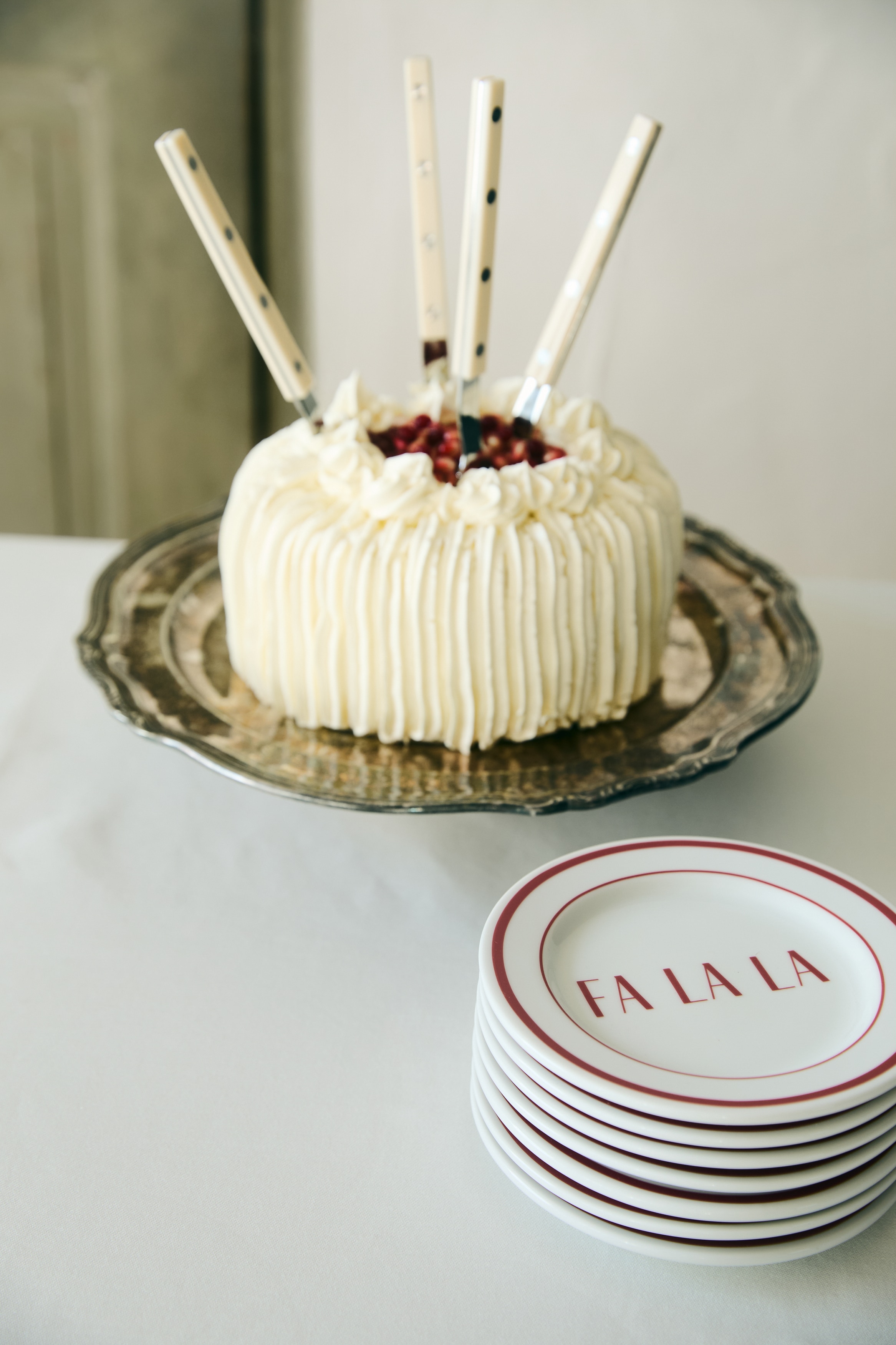 Pack de 4 pratos pequenos em porcelana - Vermelho/Merry