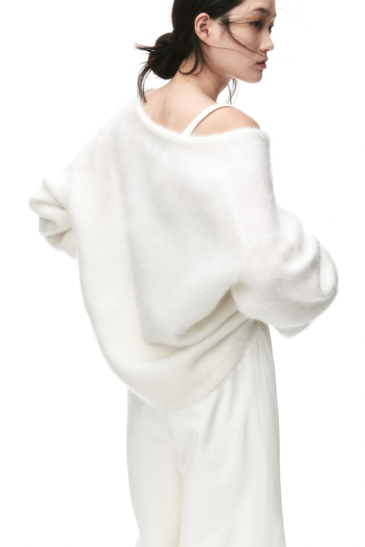 Oversized mohair-blend jumper - White/Black/Dark beige/Navy blue/Bright red - 4