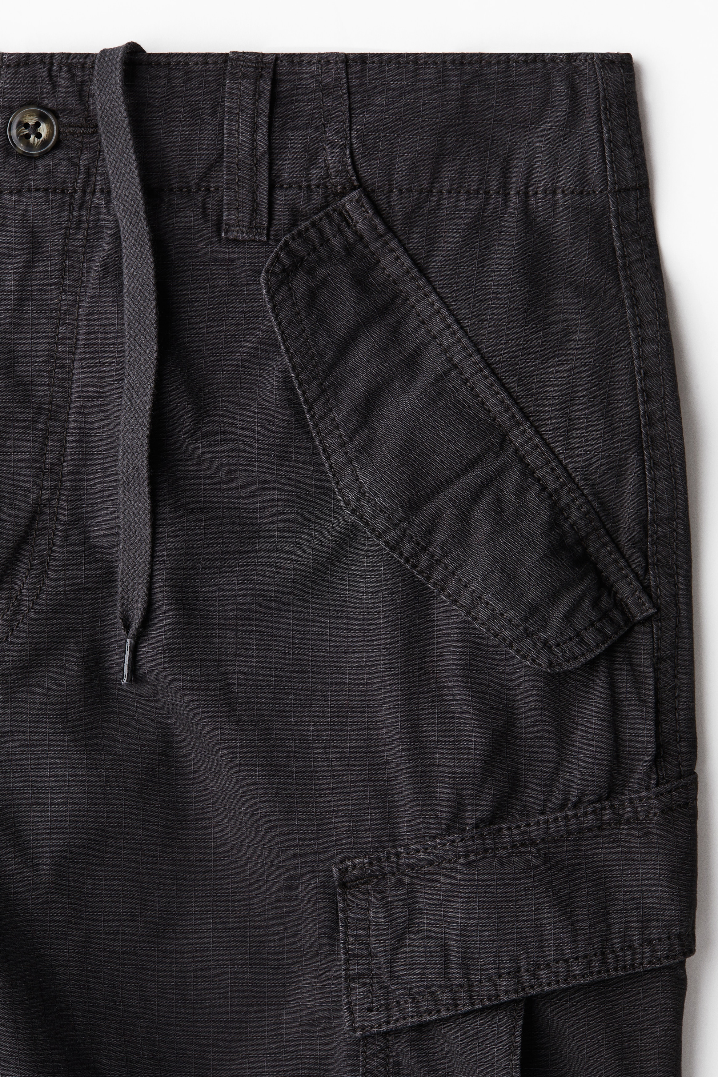 Loose Fit Cargo trousers