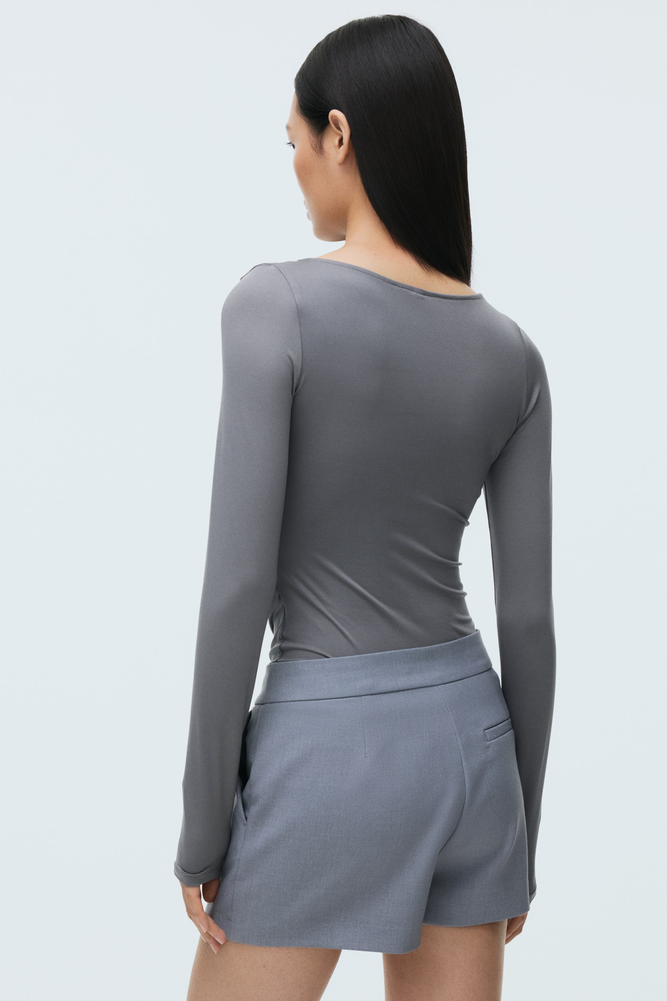 View larger image: Twist-Detail Top - Gray - Ladies | H&M CA 4