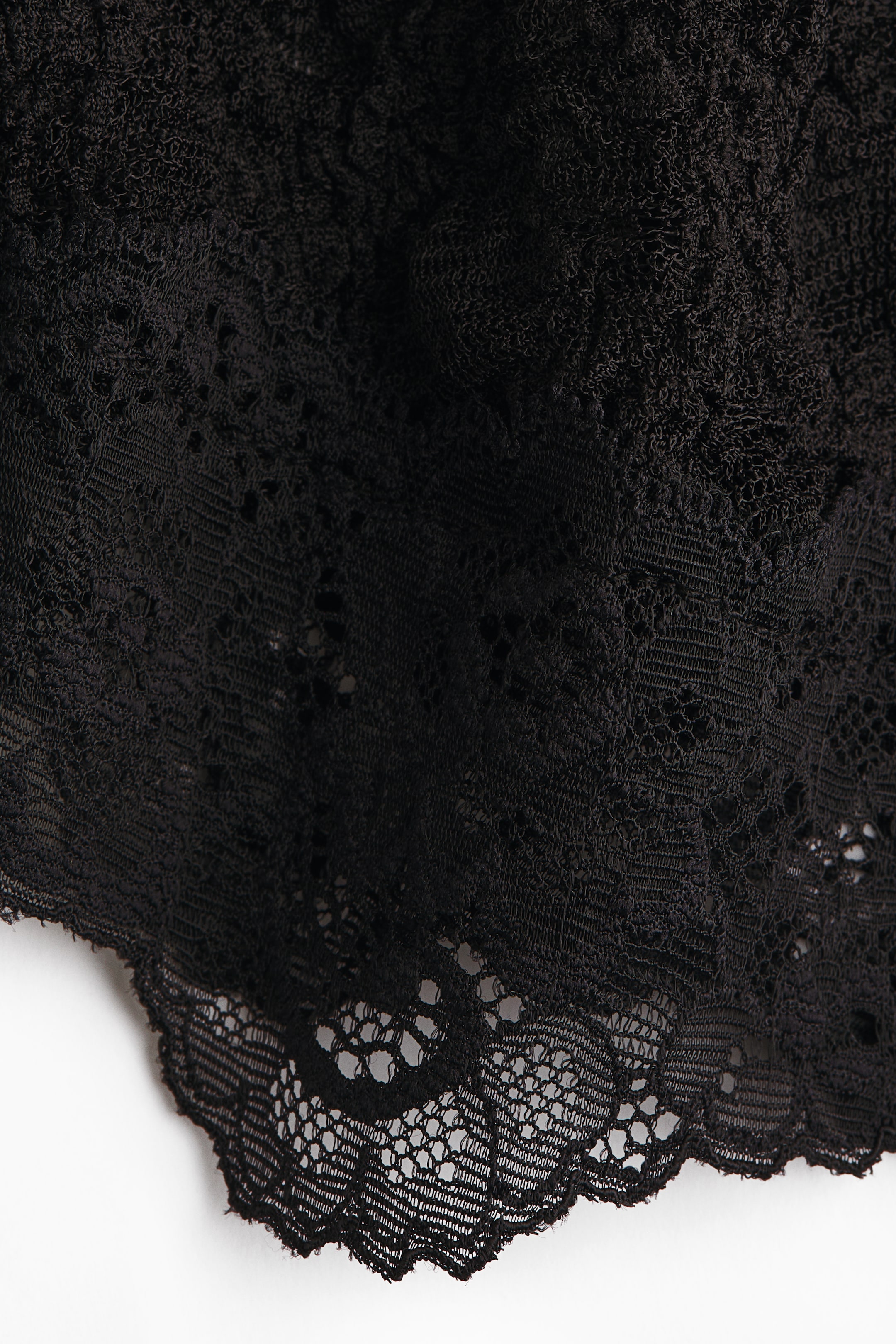 Nagyobb kép megtekintése: Pántos felső csipkeszegővel - Fekete - NŐI | H&M HU 2