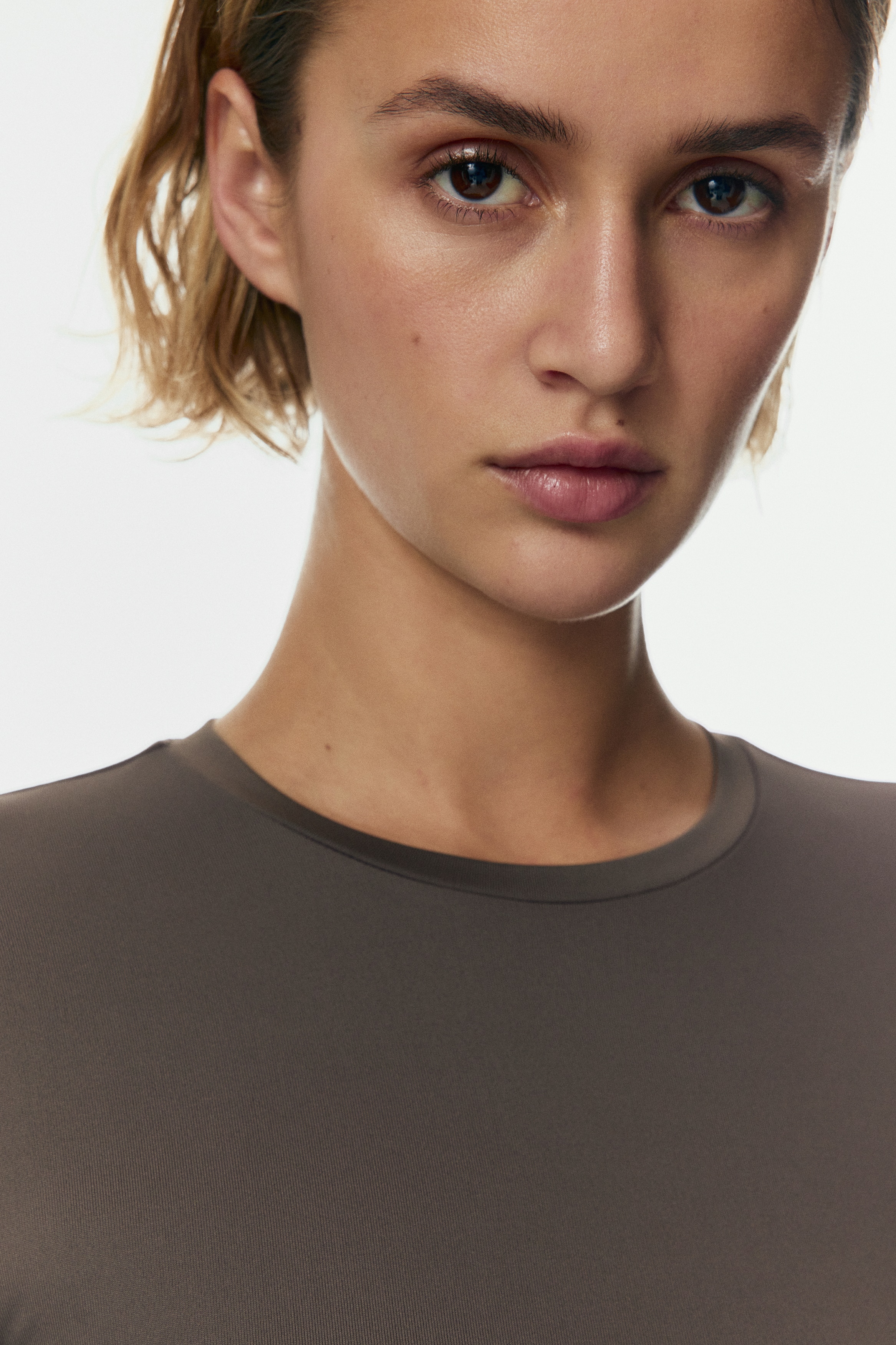 Long-sleeved microfibre top