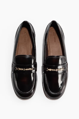 Loafers i läder