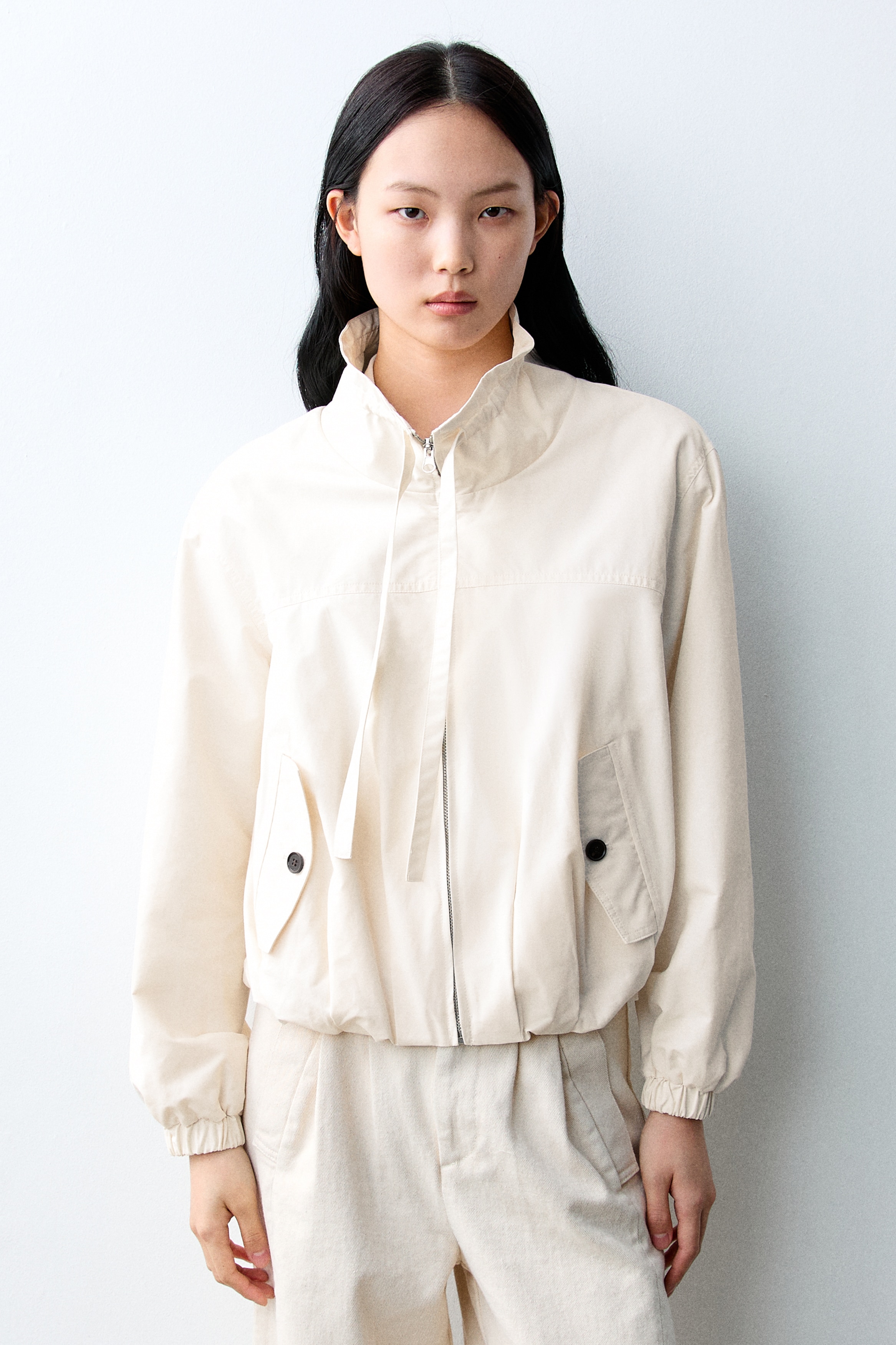 バブルヘムジャケット クリーム　M バブルヘムジャケット - クリーム - レディース | H&M JP