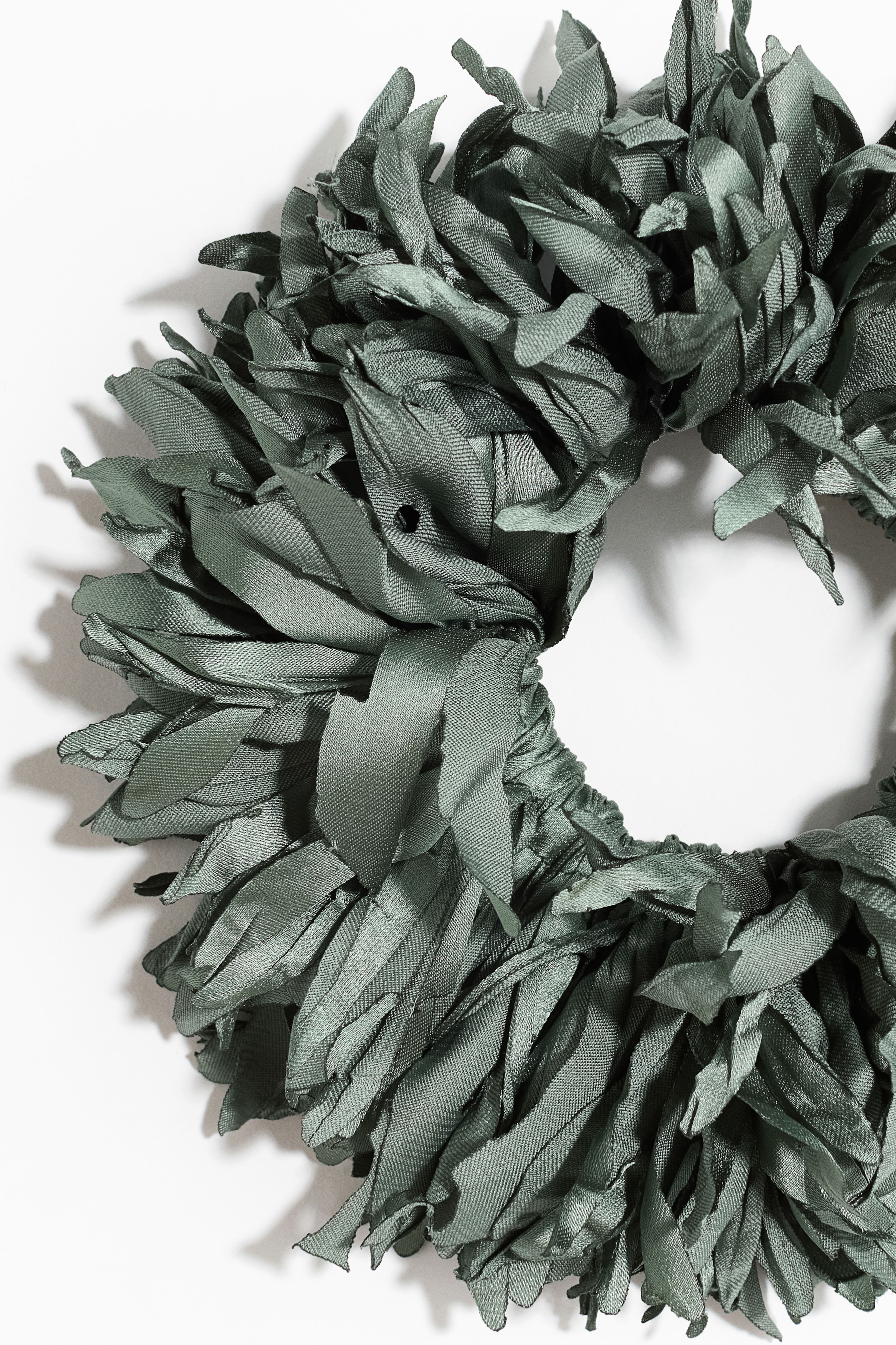 Flower-Look Scrunchie