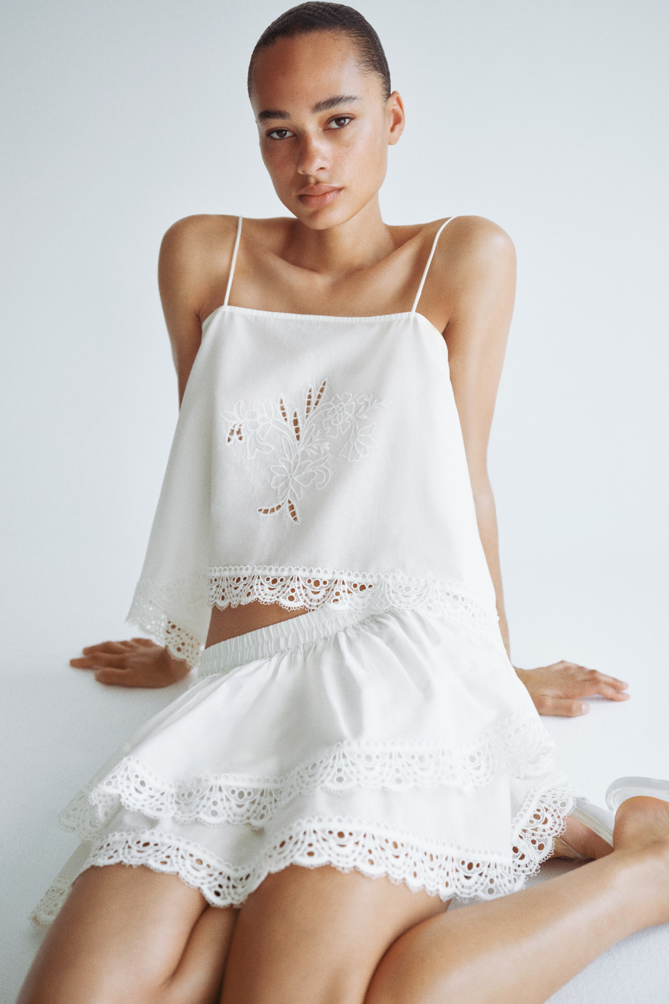 Женские юбки H&M Lace-Trimmed Tiered Skirt — фото 5