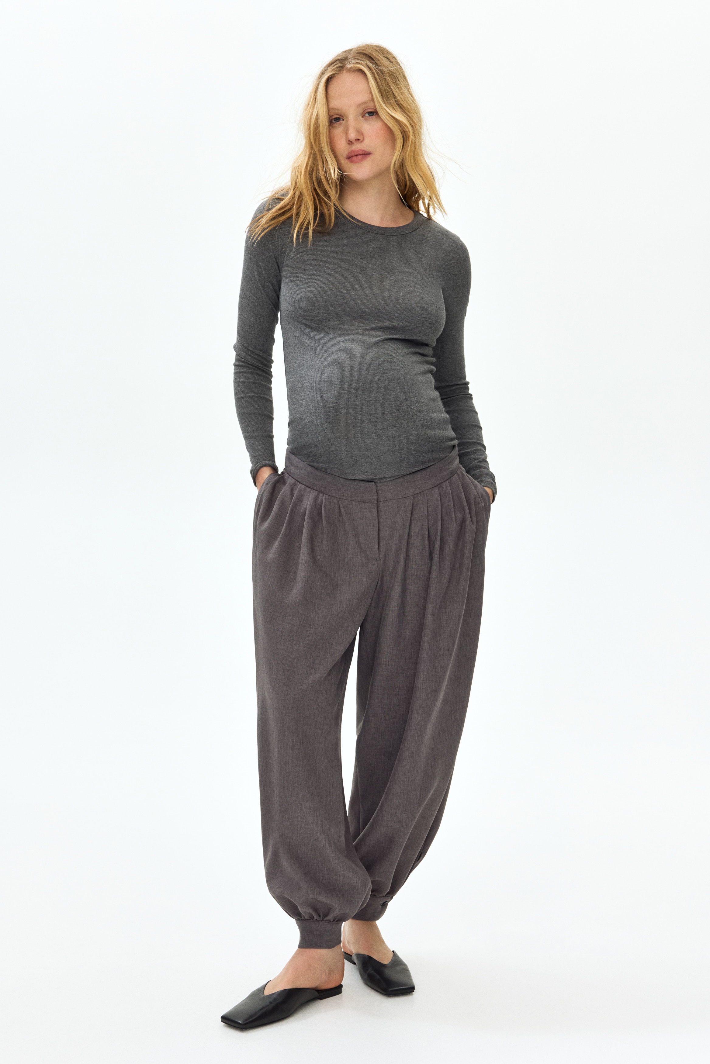 MAMA Pleated Balloon-Leg Pants from H&M - $54.99