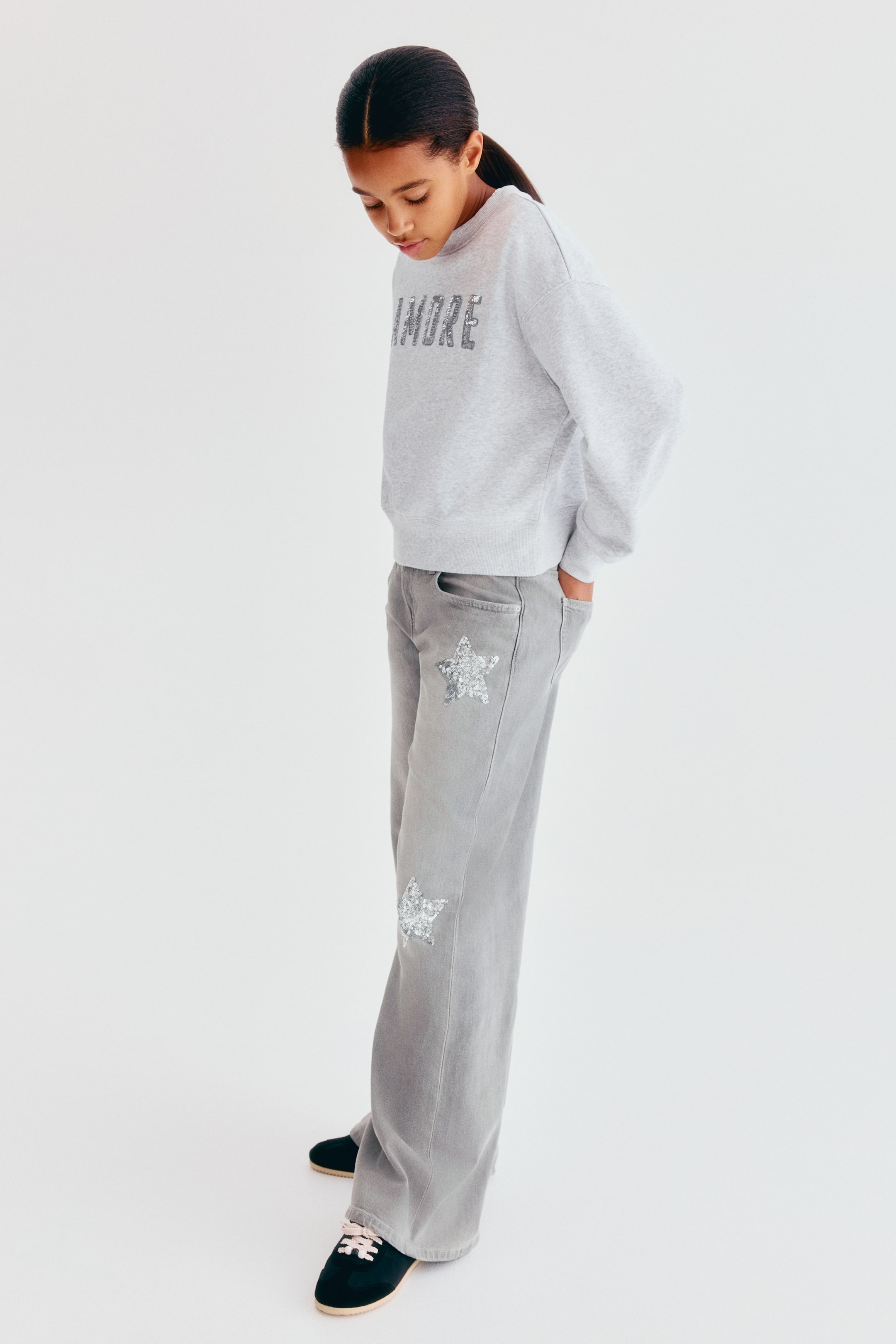 Wide-Leg Low Jeans