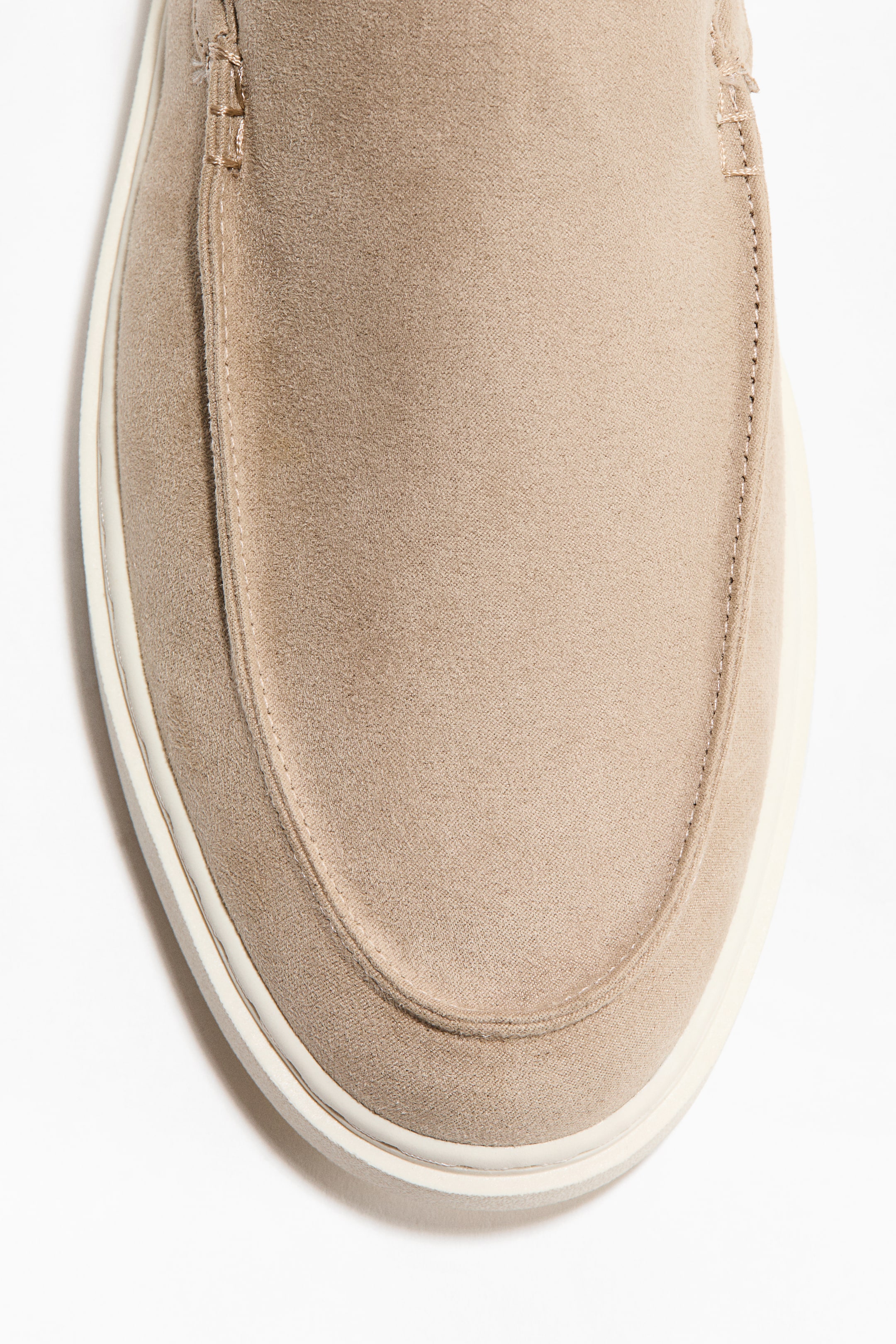 Mocassins à coutures apparentes