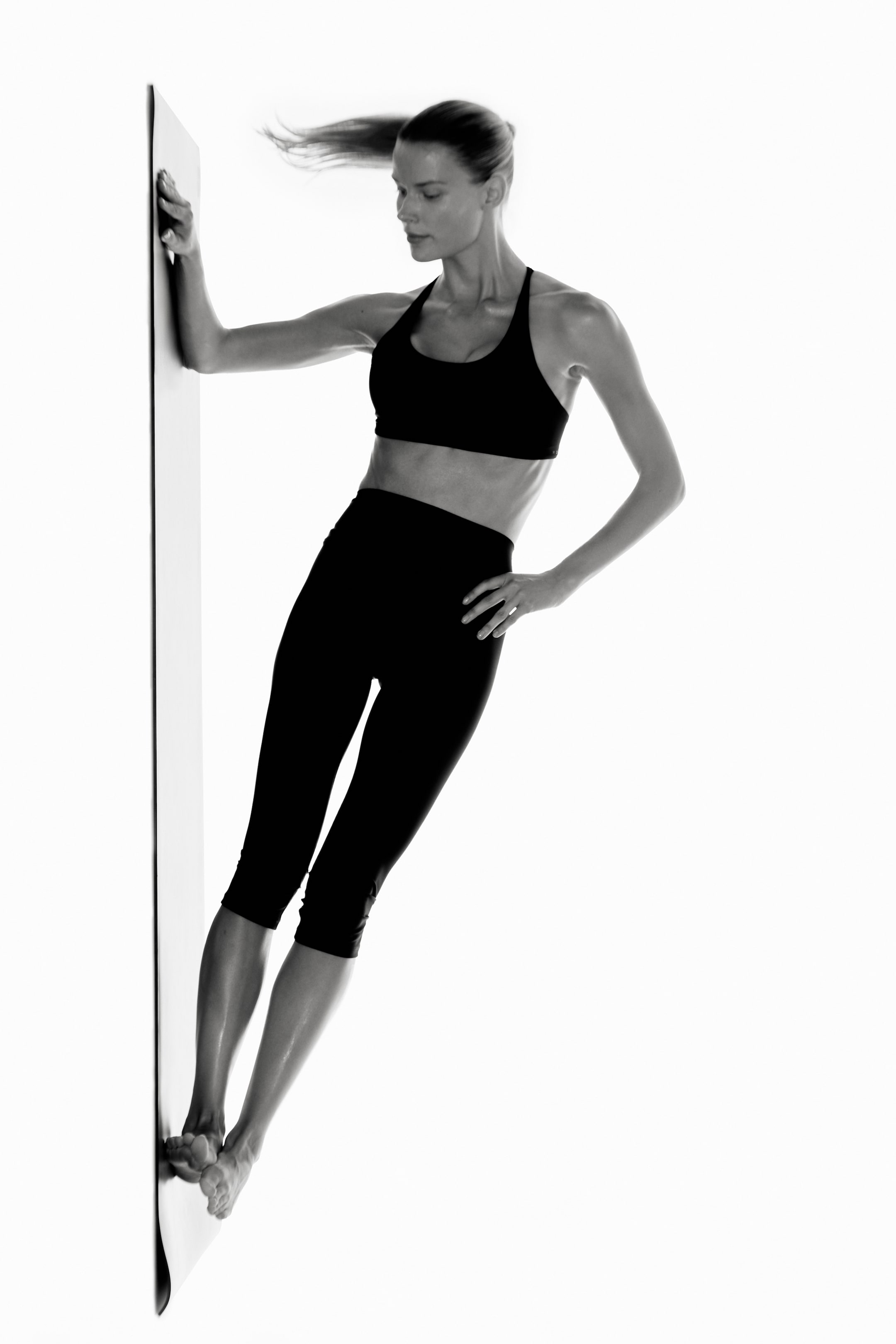 Capri Leggings with SculptMove™