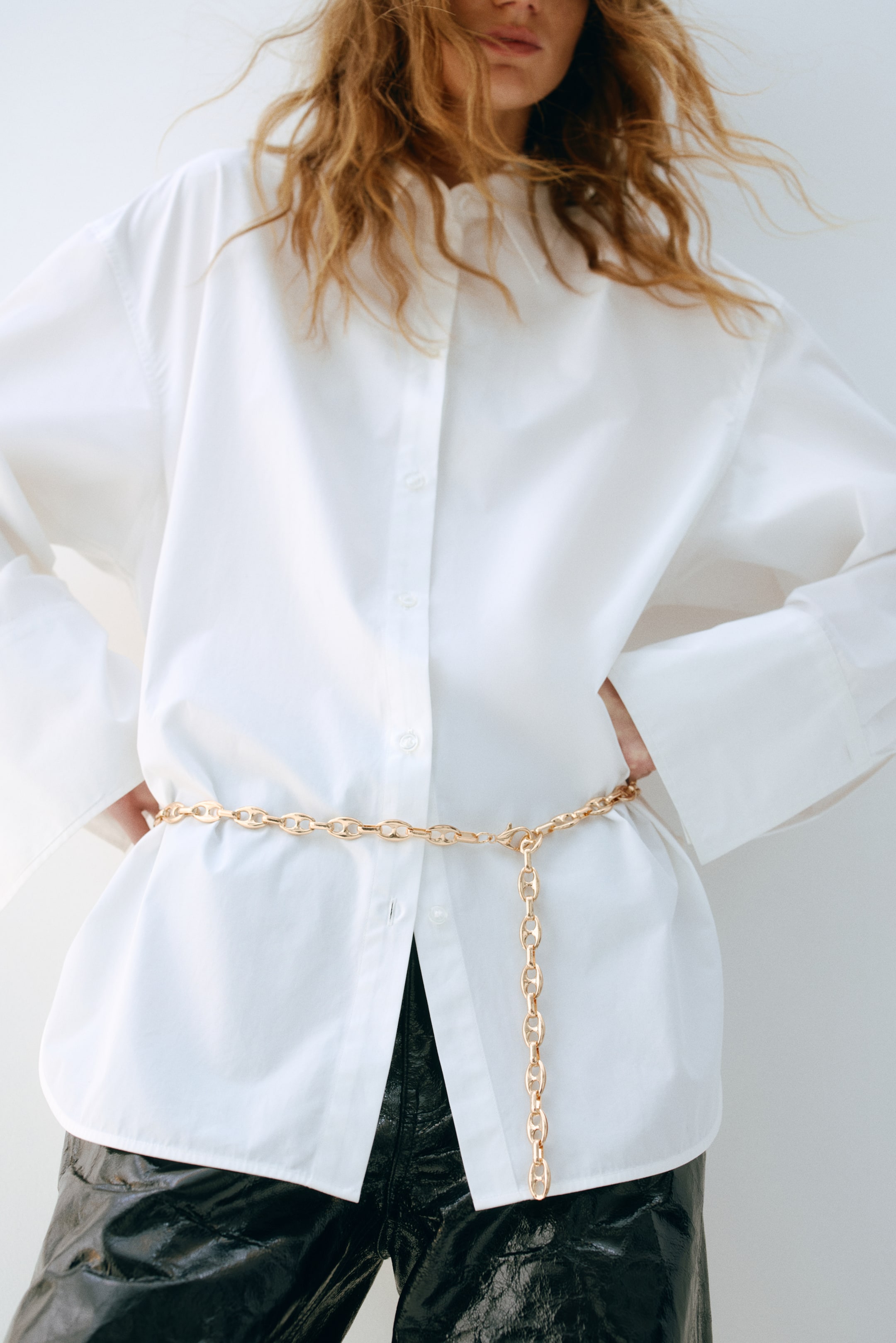 View larger image: Chain waist belt - Gold-coloured - Ladies | H&M IN 1