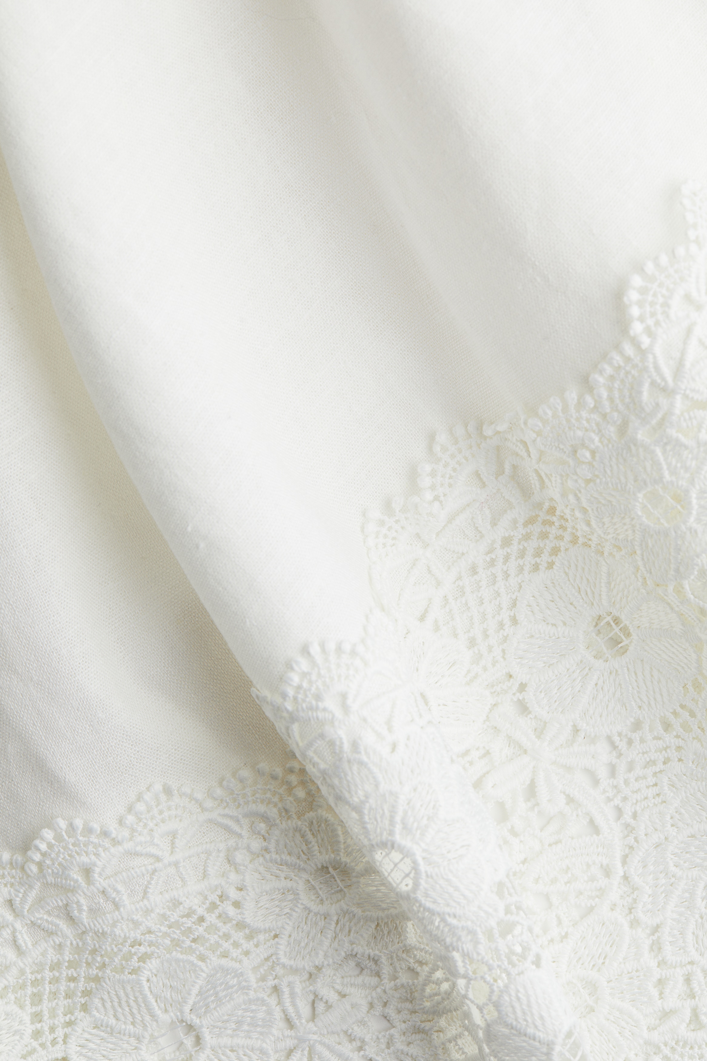 Lace-detail dress