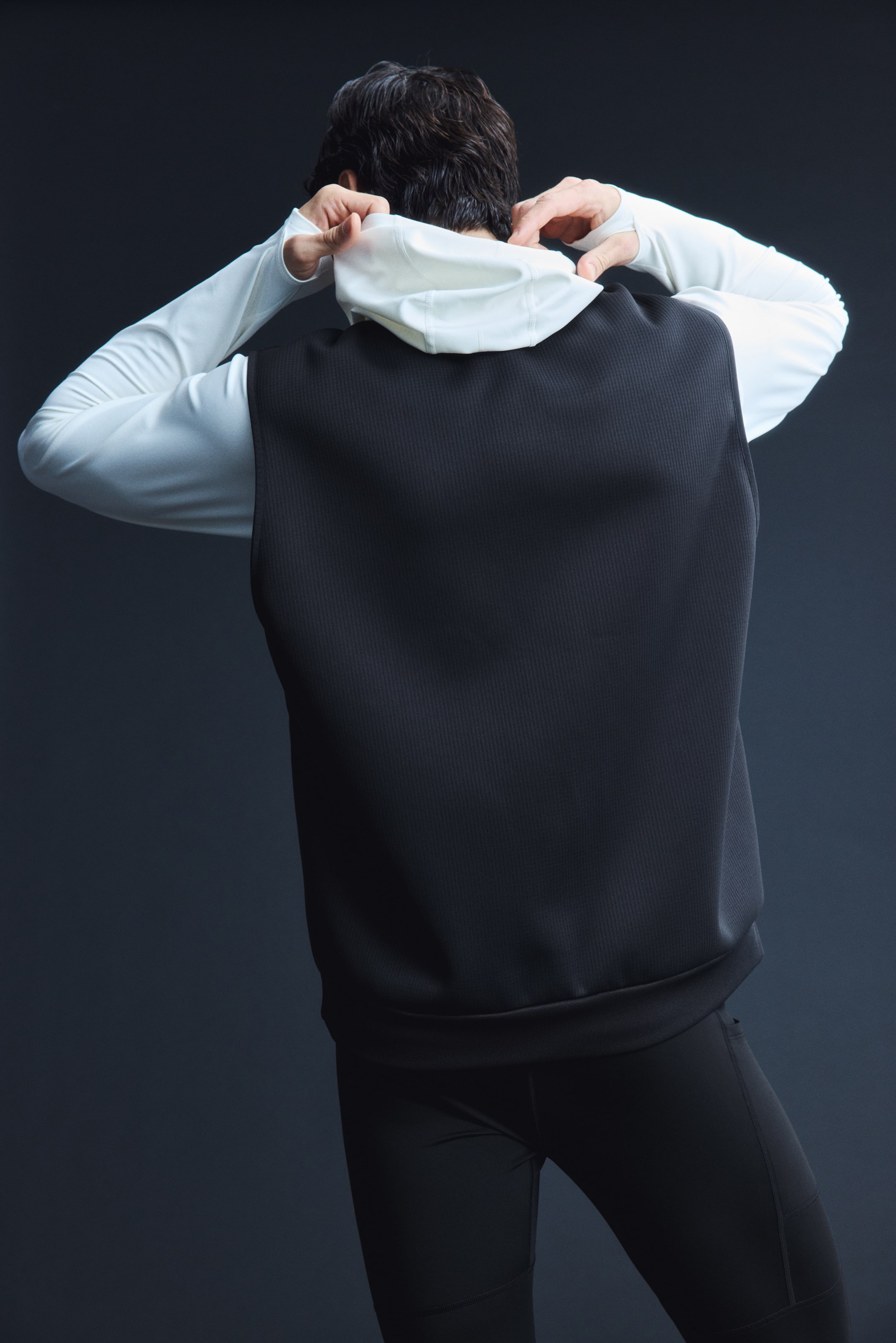 View larger image: Sports Vest with ThermoMove™ - Black/Move Zlatan - Men | H&M CA 6