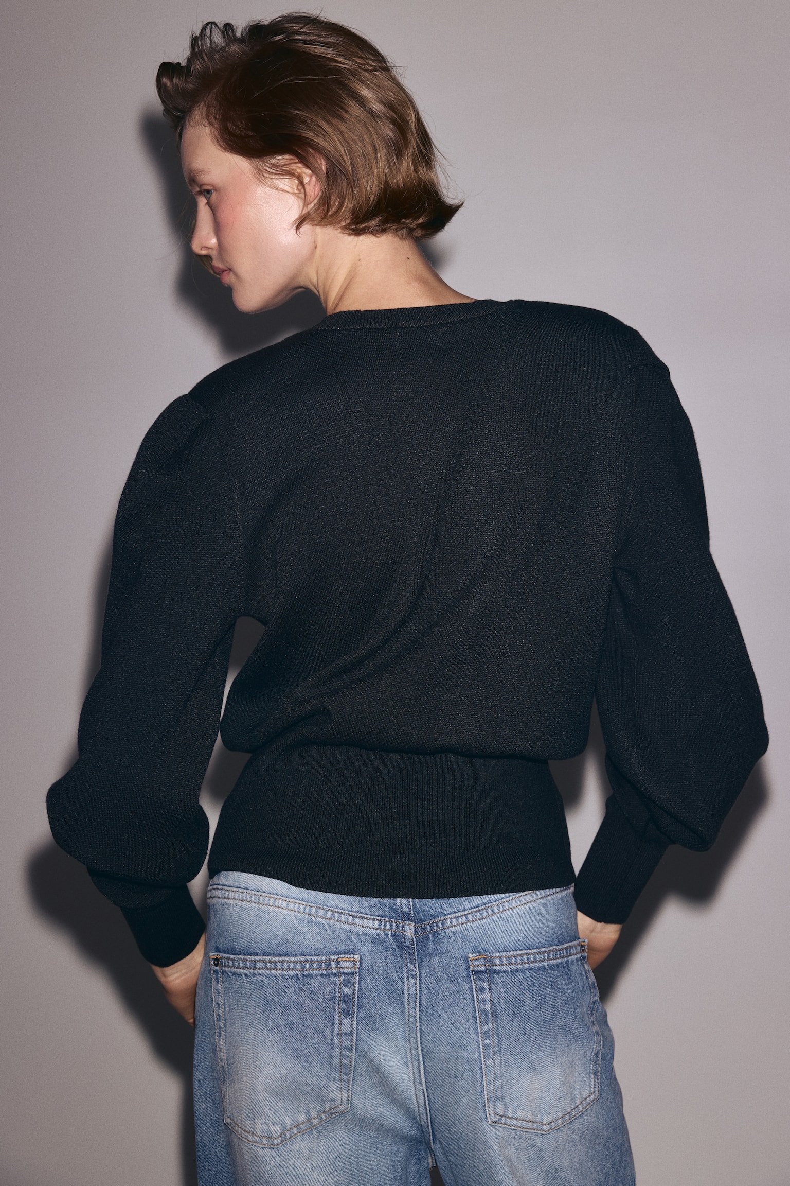 Женский топ H&M Top with Shoulder Pads, цвет: Тёмный зелёный — фото 5