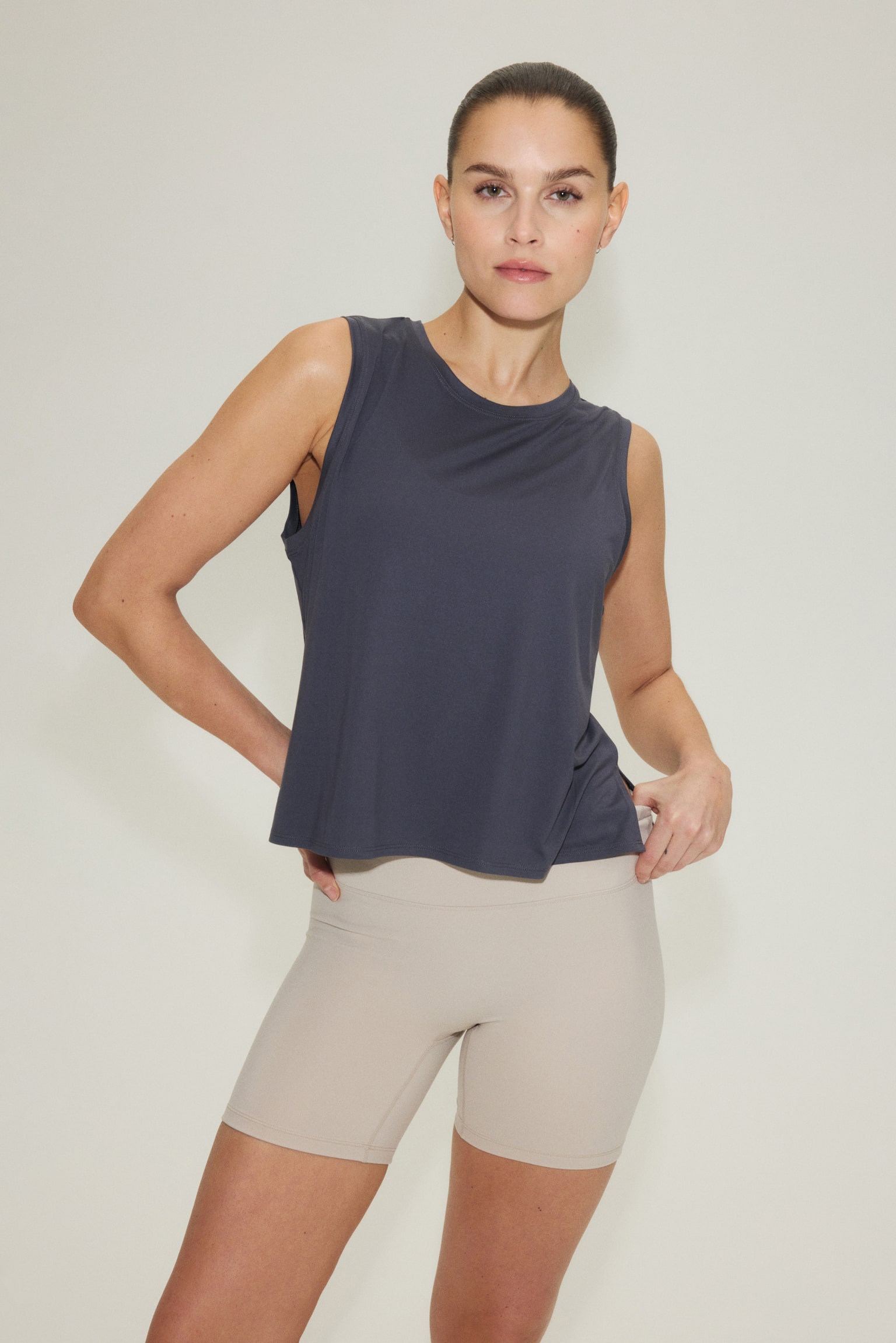 Boxy-style sports vest top with DryMove™ - Dark clay grey/Black/Pastel pink - 3