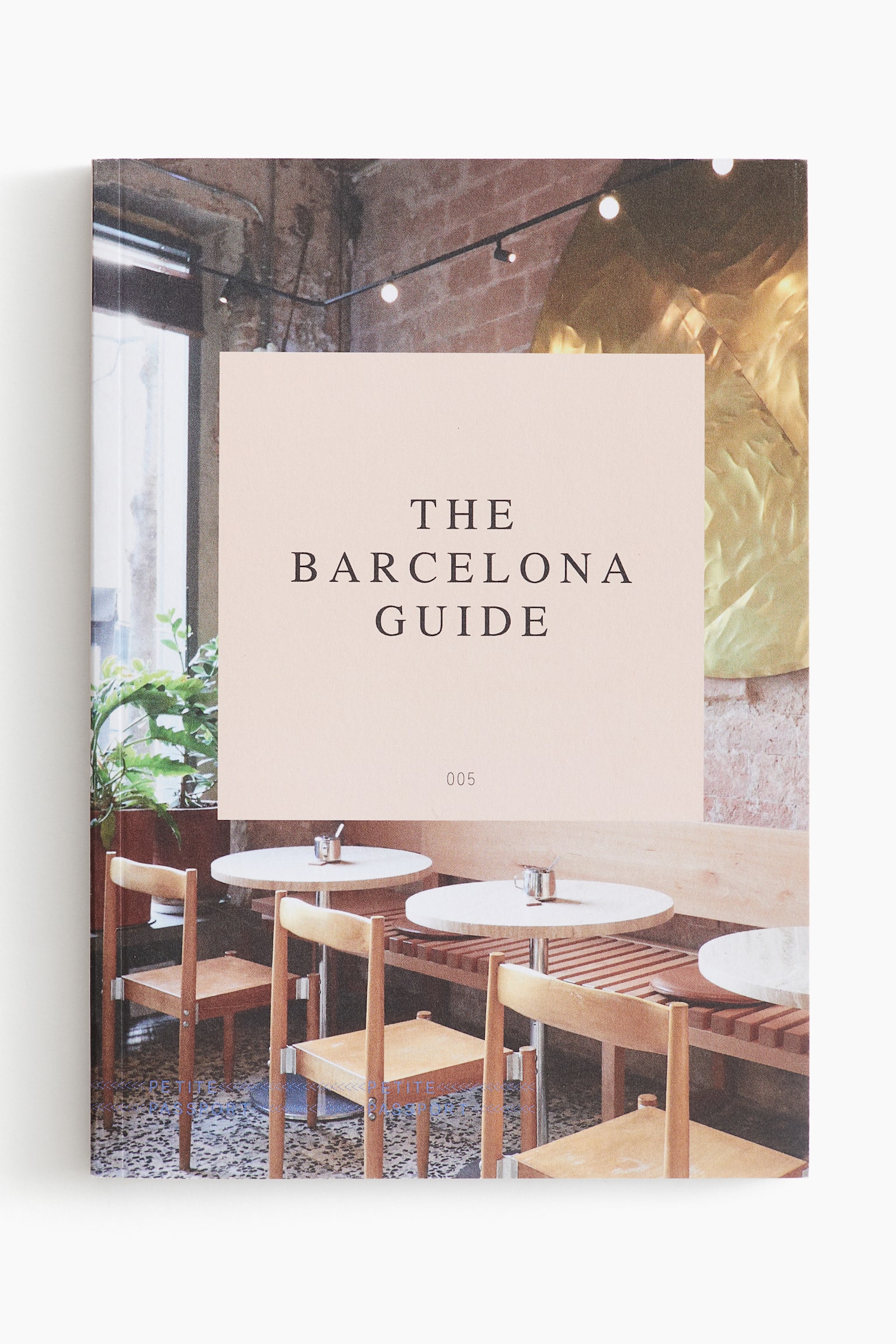 Petite Passport Travel Guide - Beige/The Barcelona Guide/Beige/The Lisbon Guide/Beige/The Berlin Guide - 1