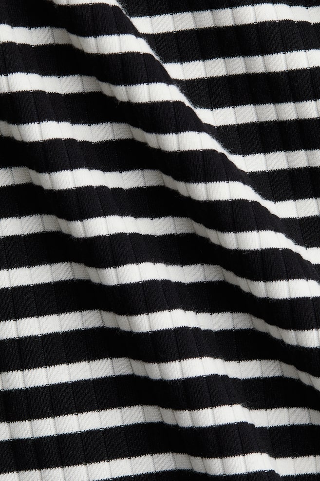 MAMA Fine-Knit Dress - Black/striped - 4