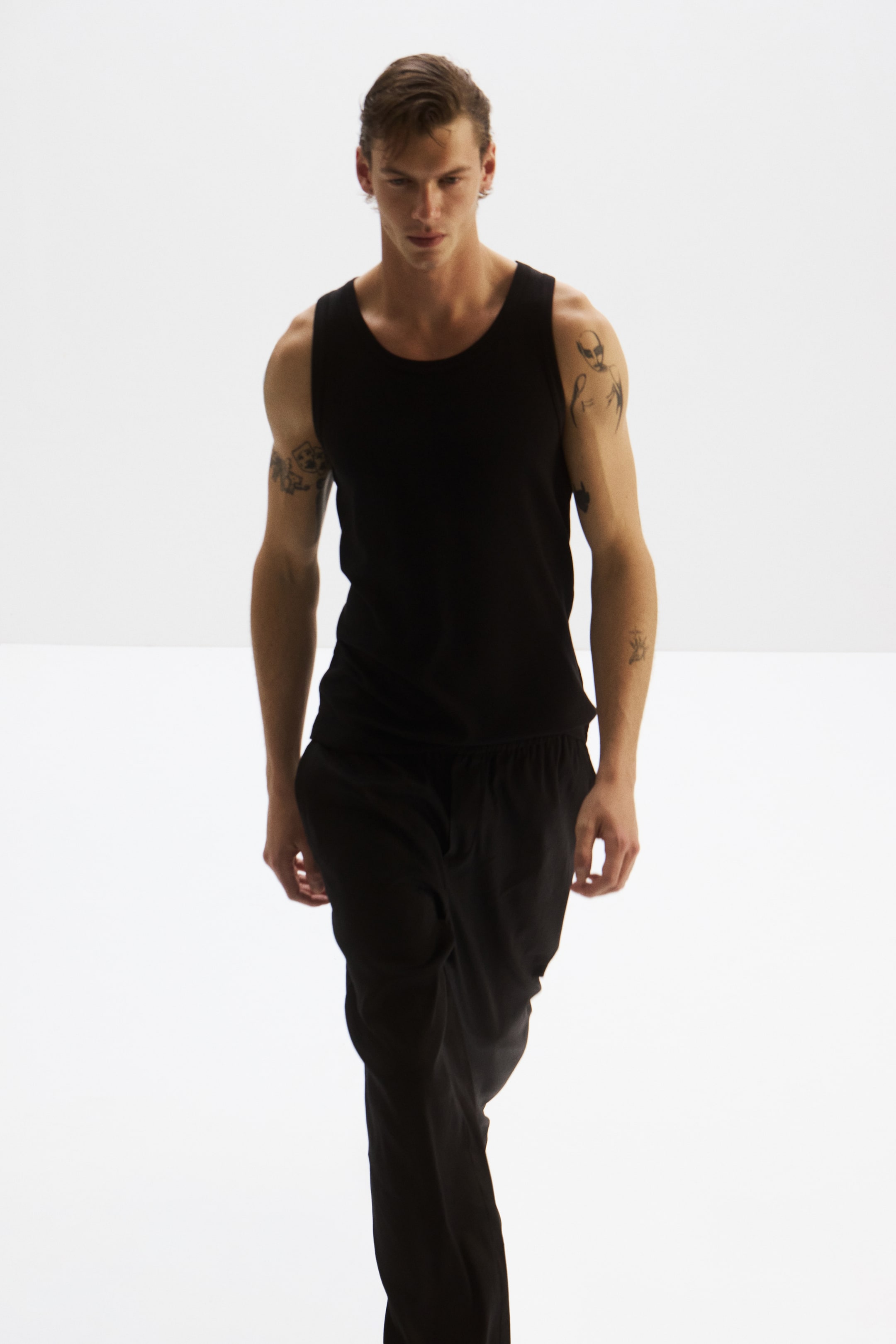 Мужские топы H&M Cooling Regular-Fit Tank Top — фото 6