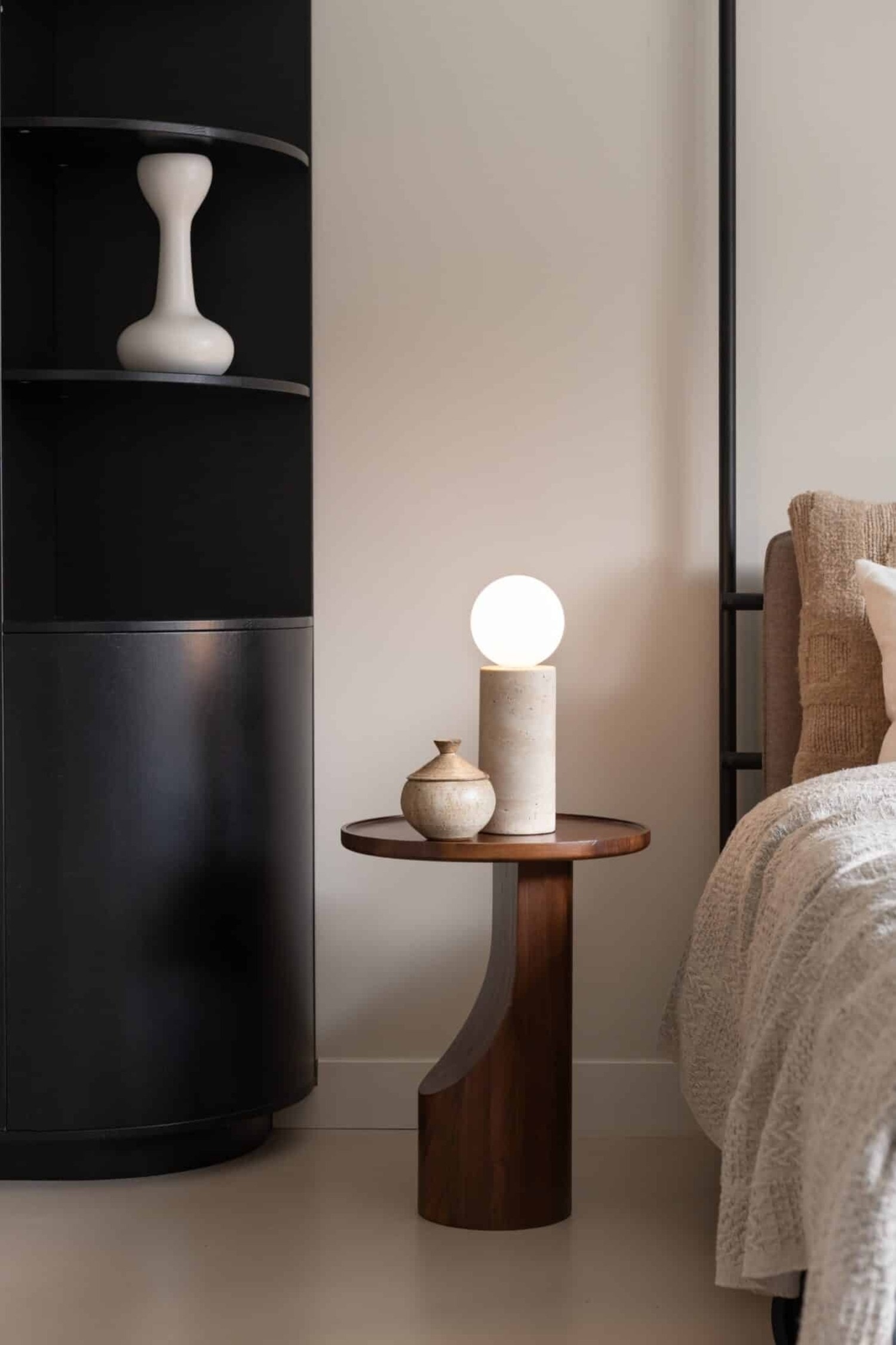 Tivoli Bordlampe - Hvid/Brun/Sand