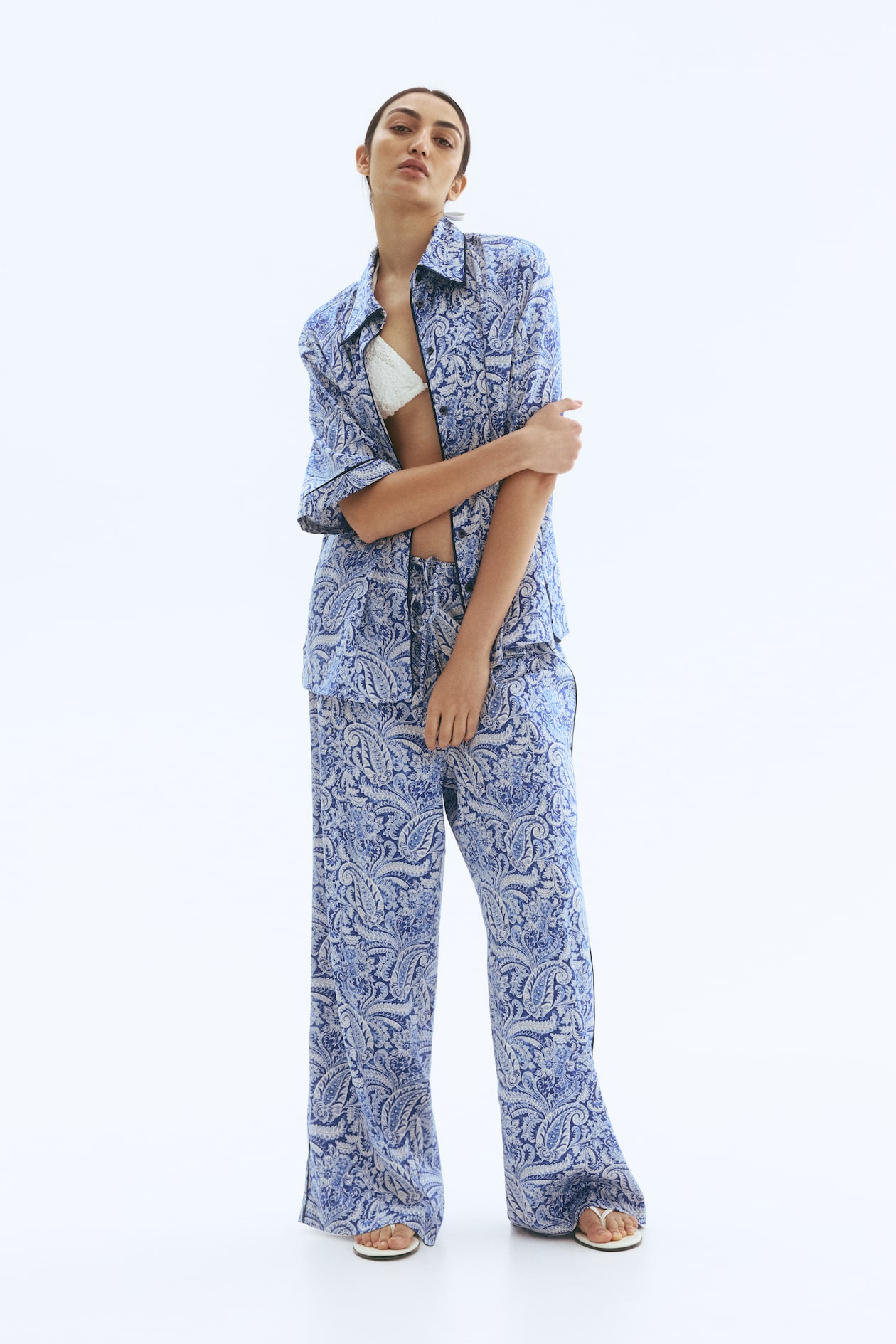 Drawstring trousers