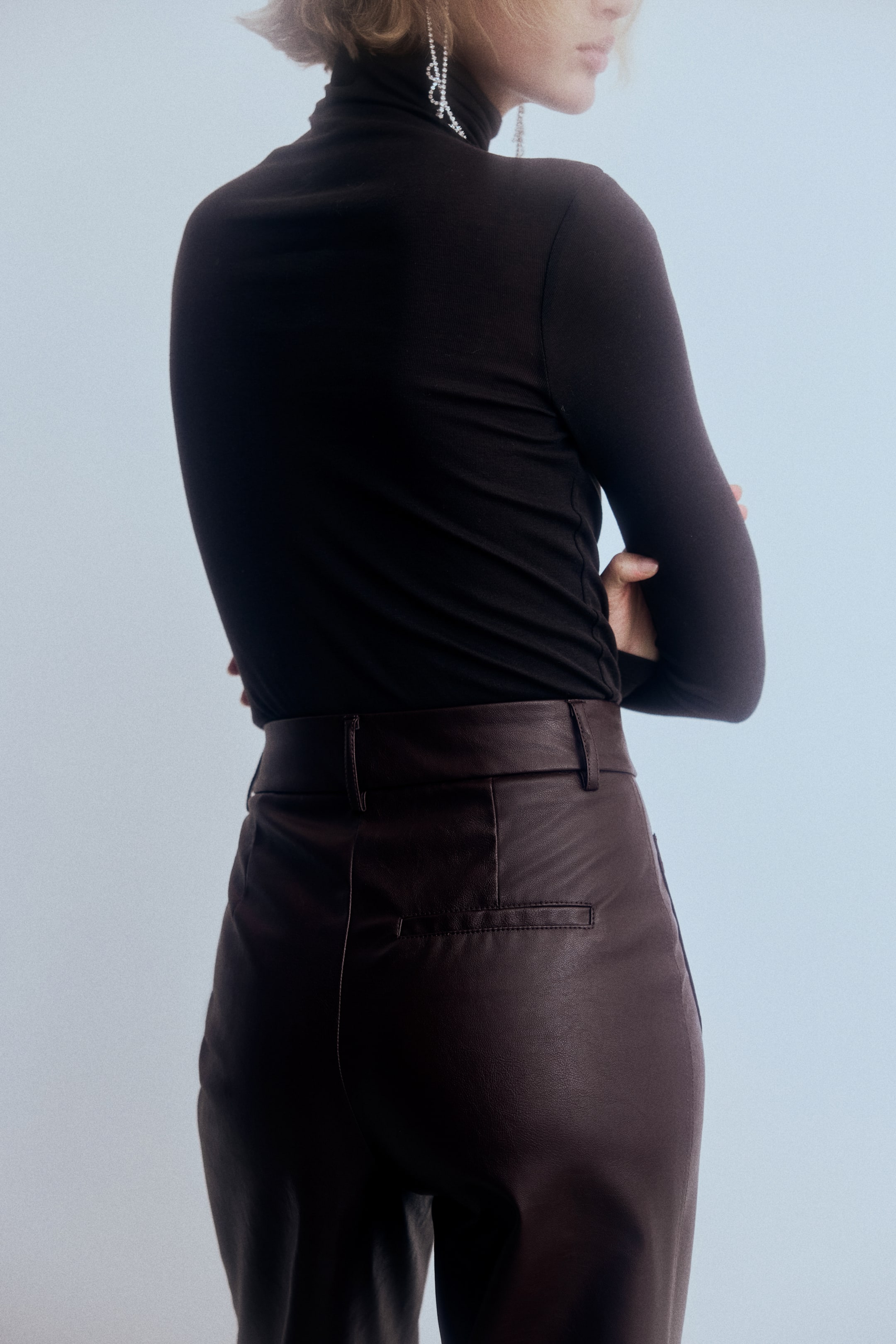 이미지 확대 보기: Flared coated trousers - 버건디 - 여성 | H&M KR 4