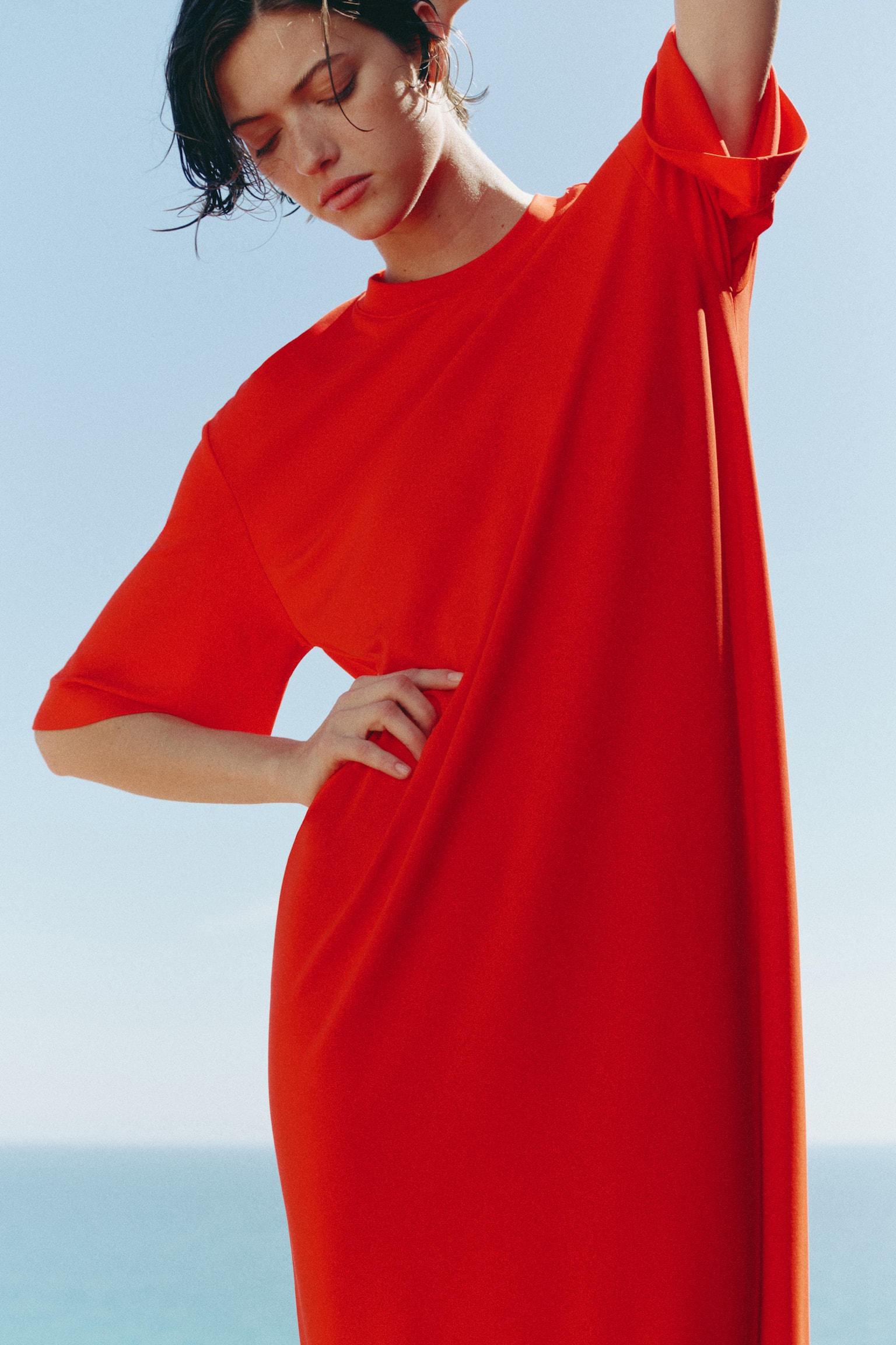Long T-shirt dress-Bright red - 3