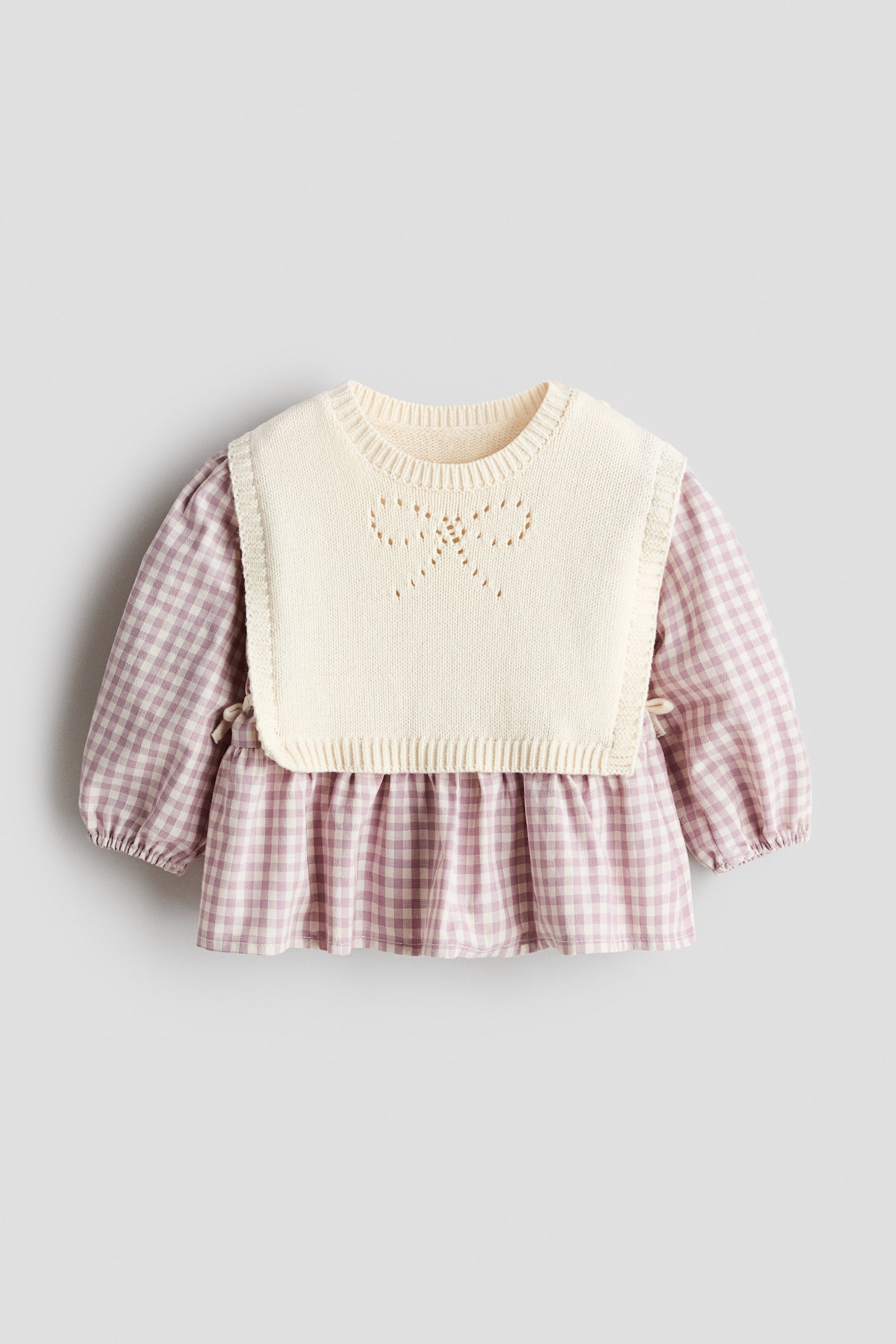Blusa em algodão com detalhe de peitilho - Lilás/Quadrados