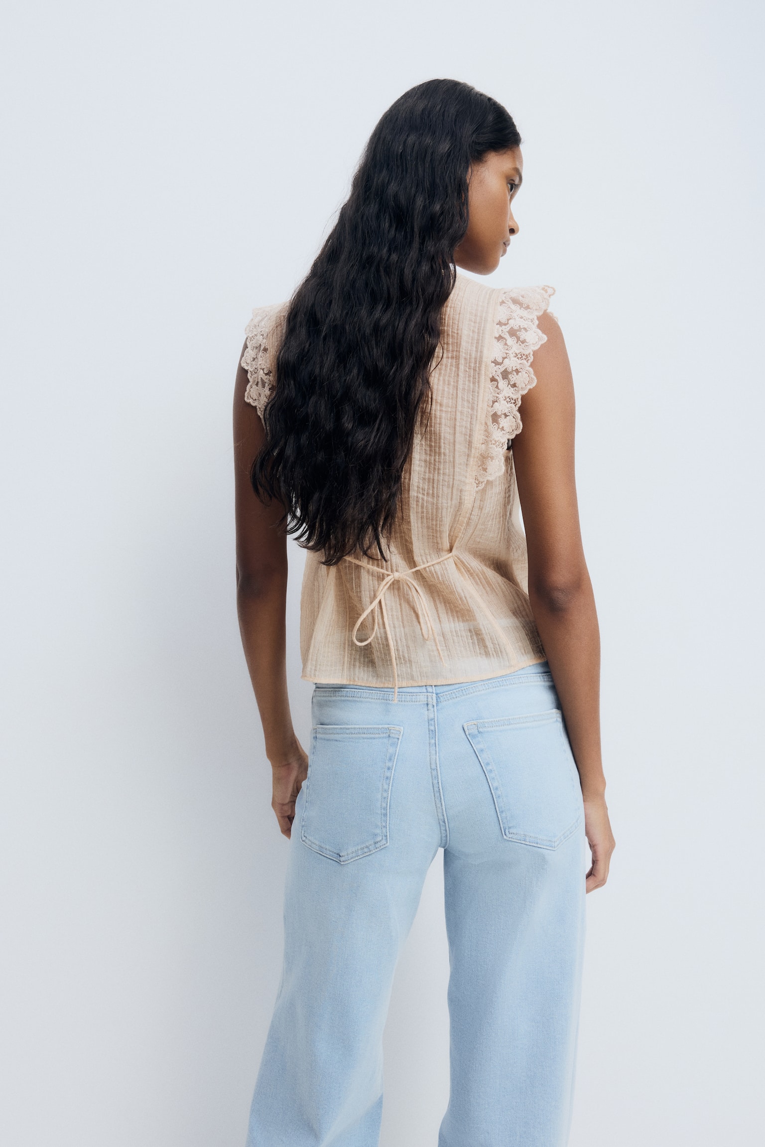 Lace-trimmed vest top - Light beige/Dark grey - 6