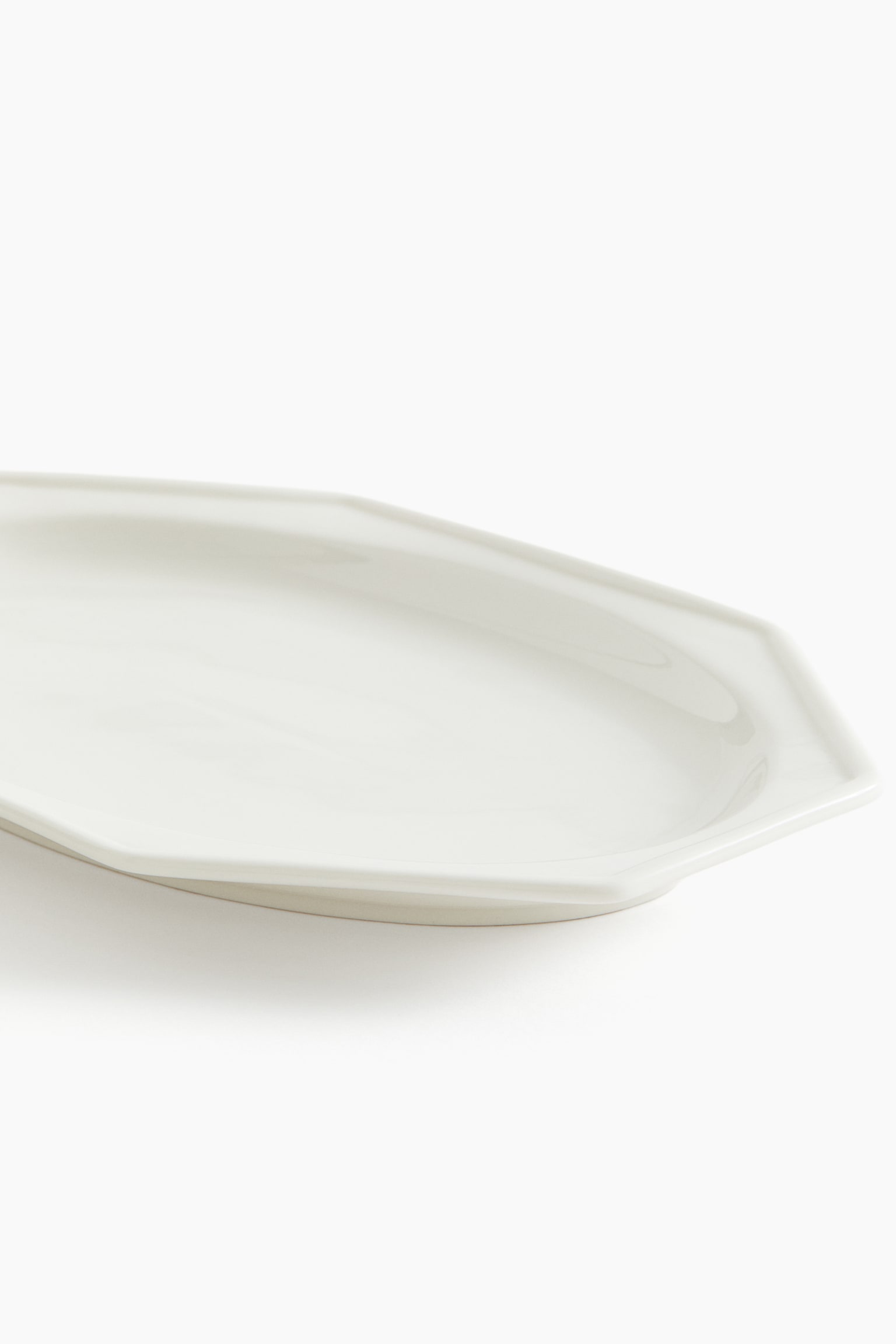 Small porcelain serving plate - White - 3